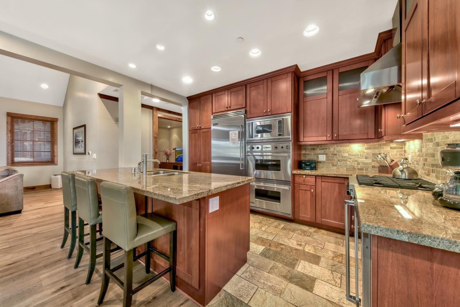 Lake Tahoe Vacations - Sierra Shores Four - Lakefront Vistas - Property Image 36