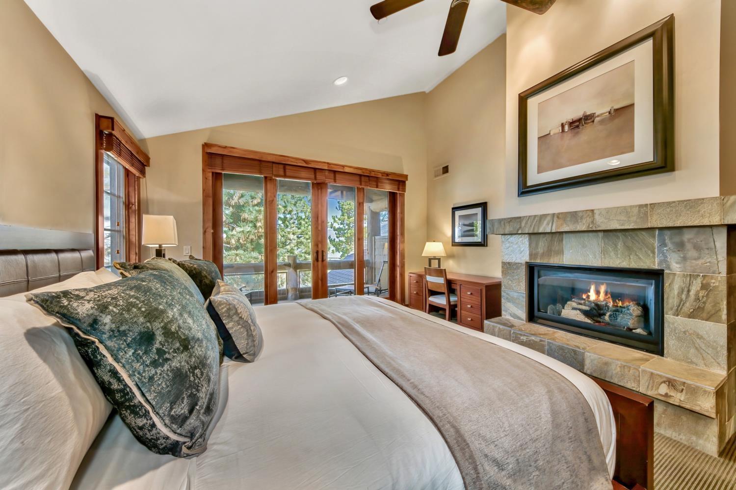 Lake Tahoe Vacations - Sierra Shores Four - Lakefront Vistas - Property Image 44