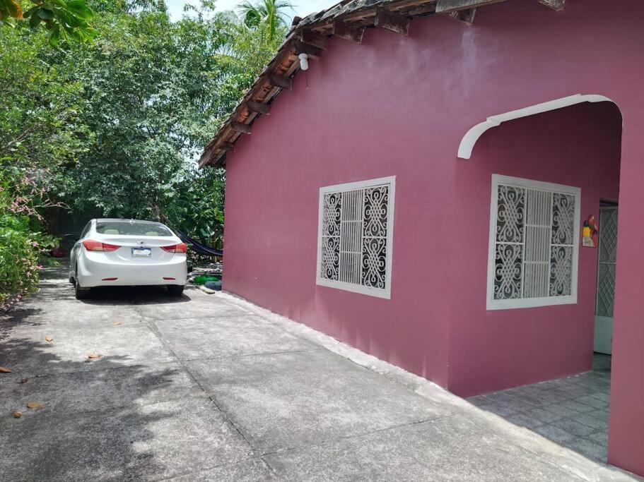 Holiday house with pool in San Lorenzo