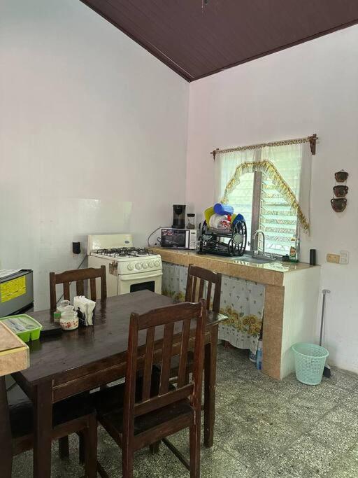 Holiday house with pool in San Lorenzo