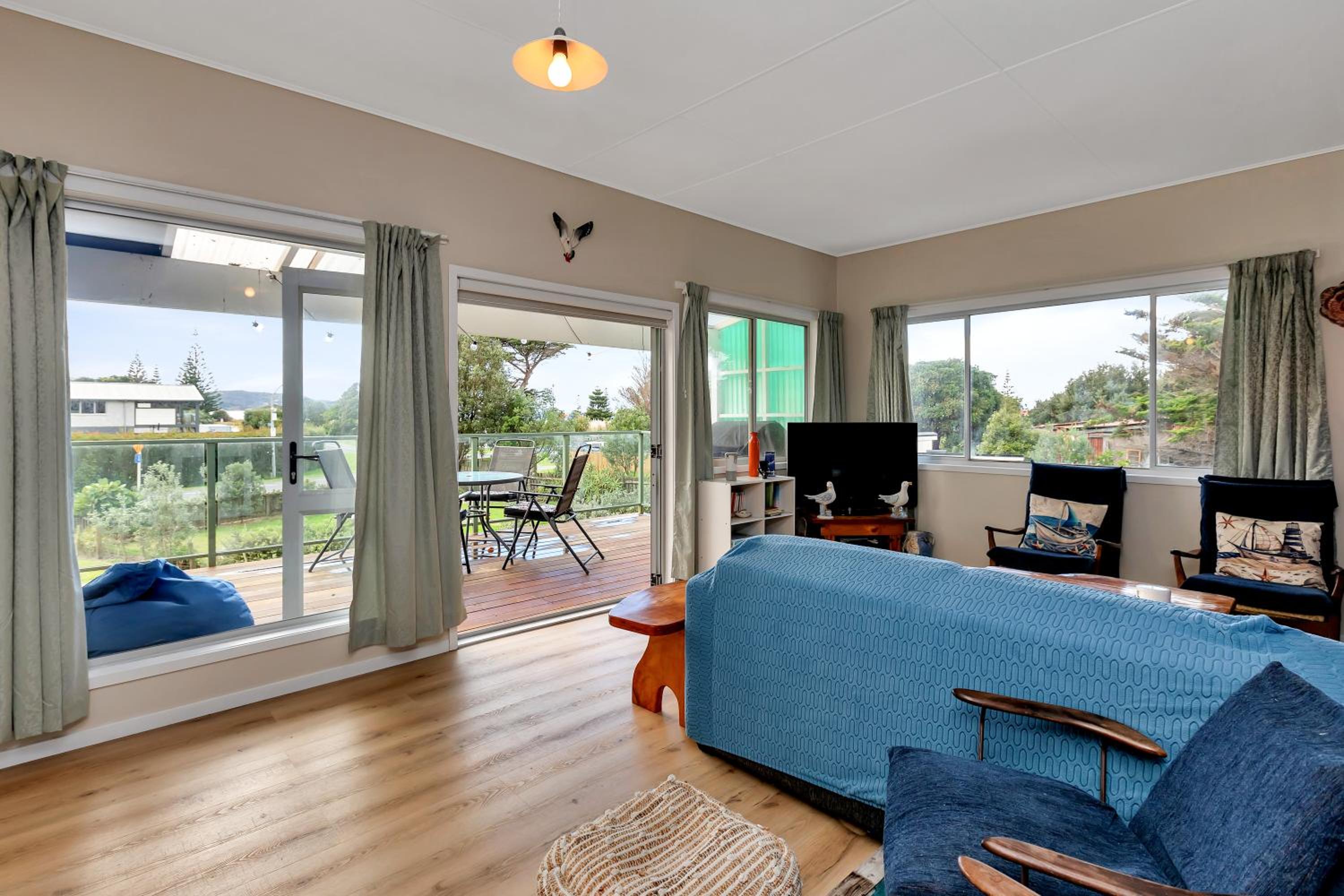 Patsy Cottage - A Charming 1960s Kiwi Bach near Kaitaia view 5