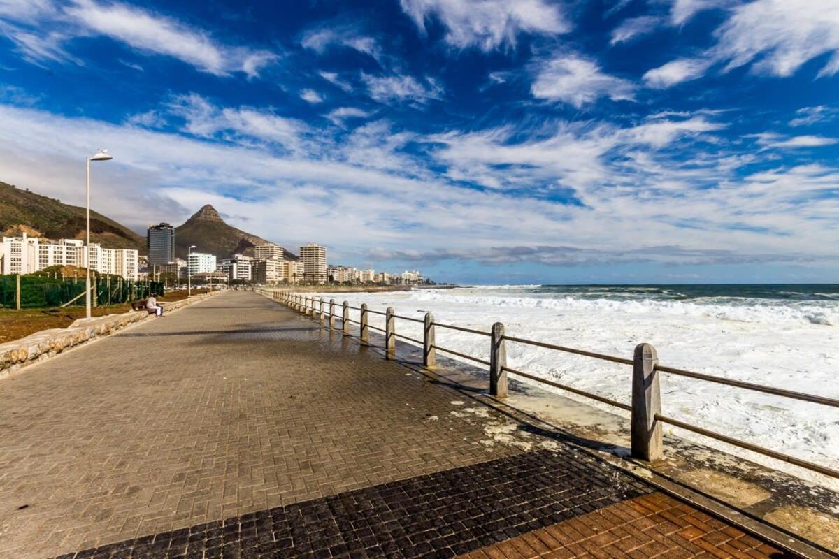203 Marvol On Hall Sea Point view 3