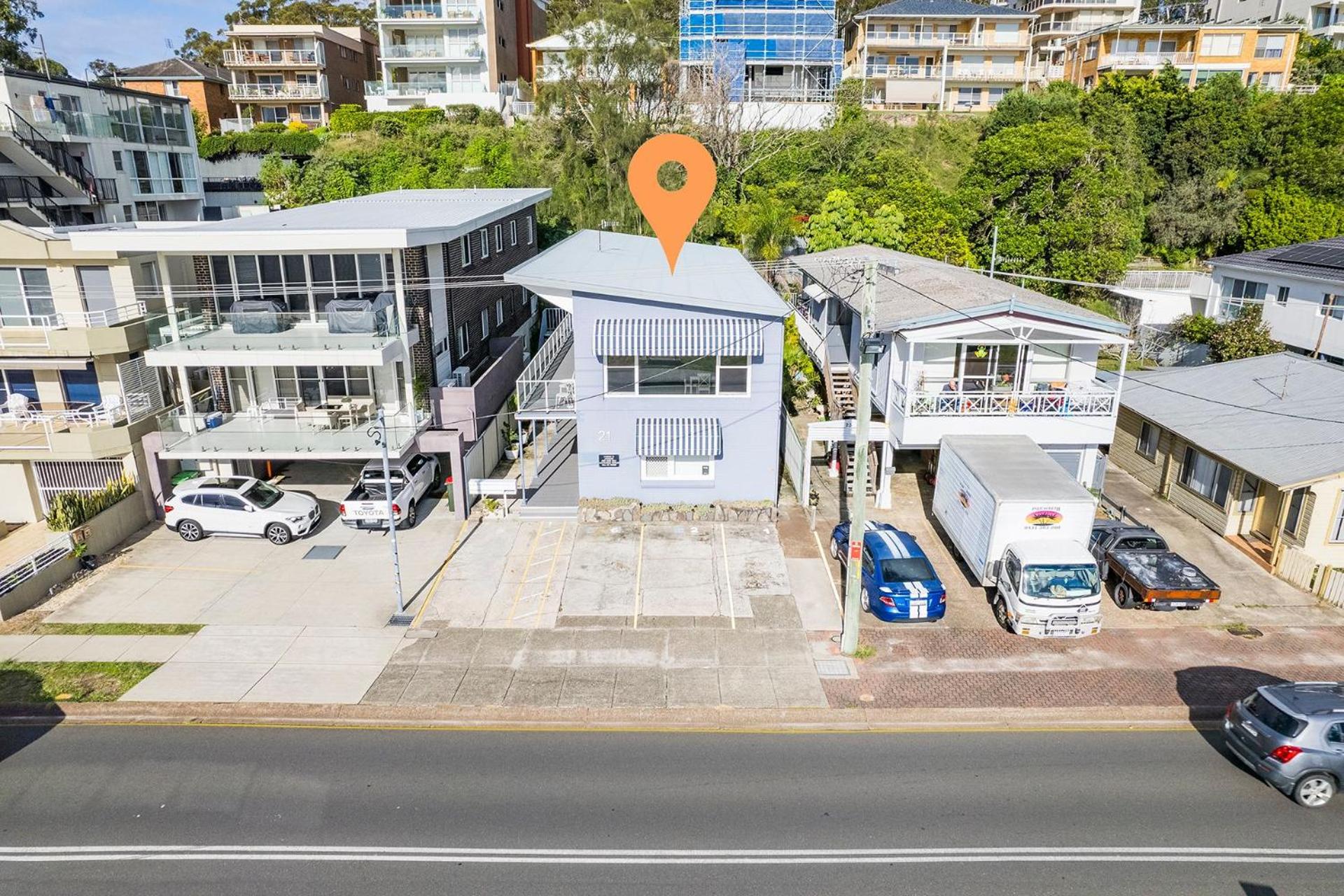 Bayside, 5,21 Victoria Parade - Unit in unbeatable location, with linen and bed making and air conditioning