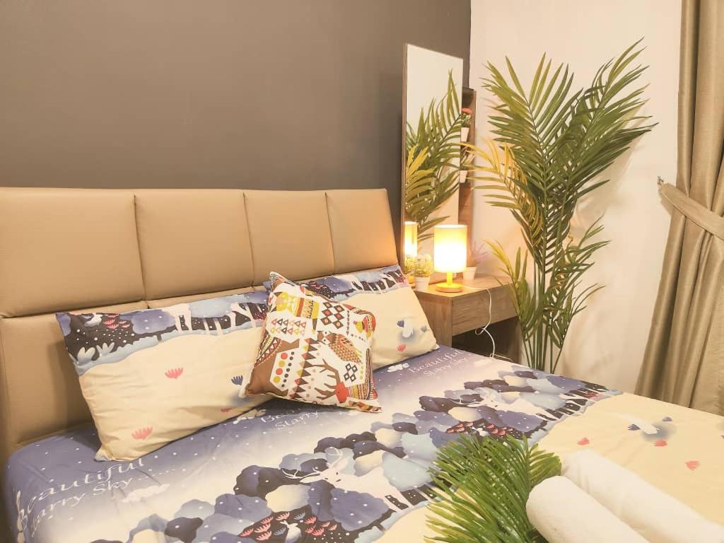 3mins to Ikea Toppen Tebrau johor bahru 4 to 14 pax double storey