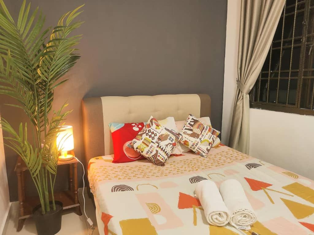 3mins to Ikea Toppen Tebrau johor bahru 4 to 14 pax double storey