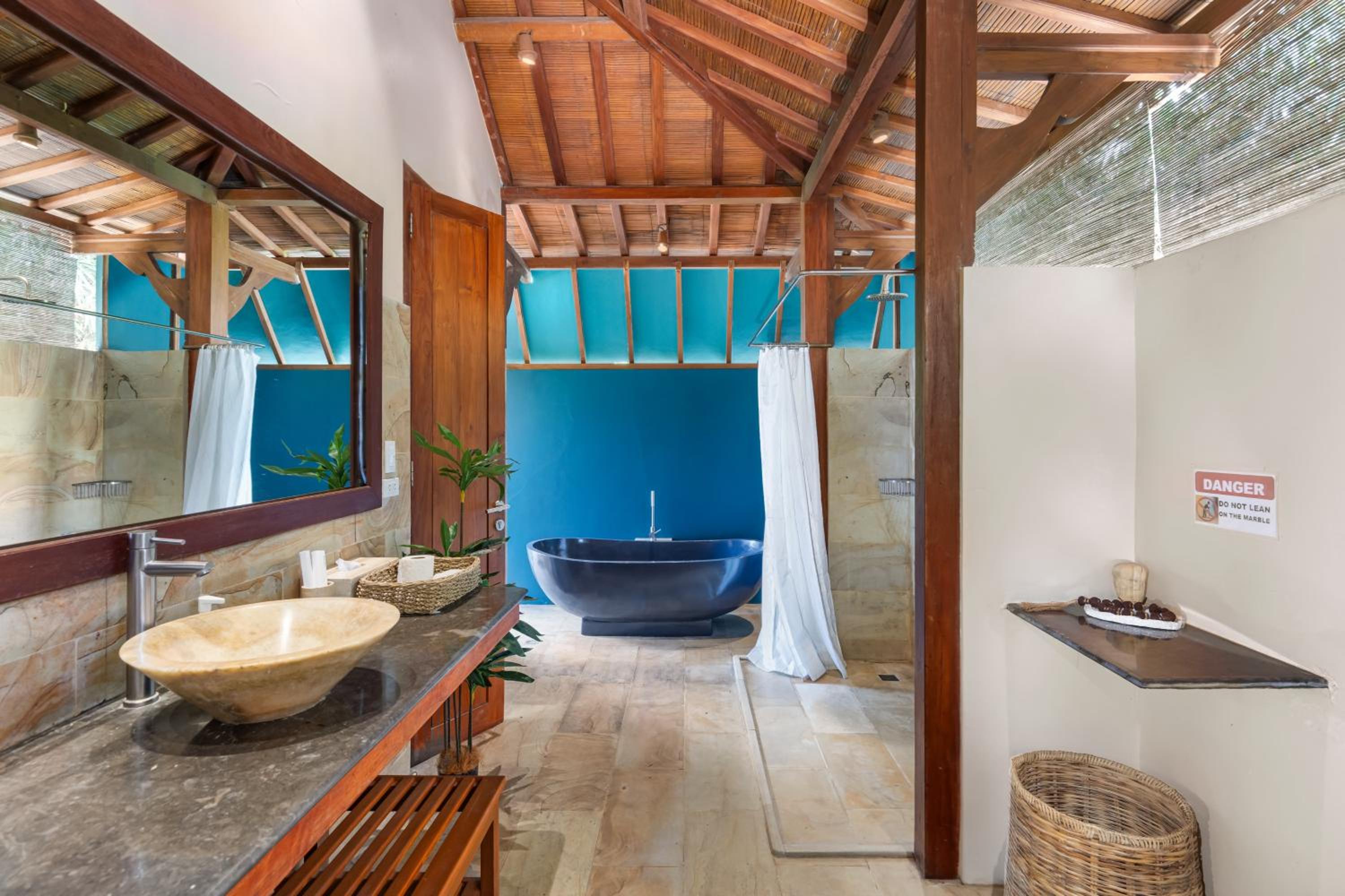 Karuna El Nido Villas