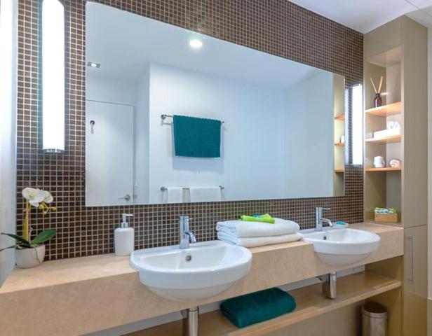 AquaView Boathouse Airlie Beach