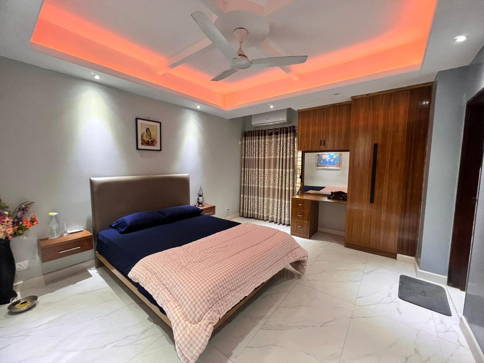 Luxury Westernstyle OpenConcept