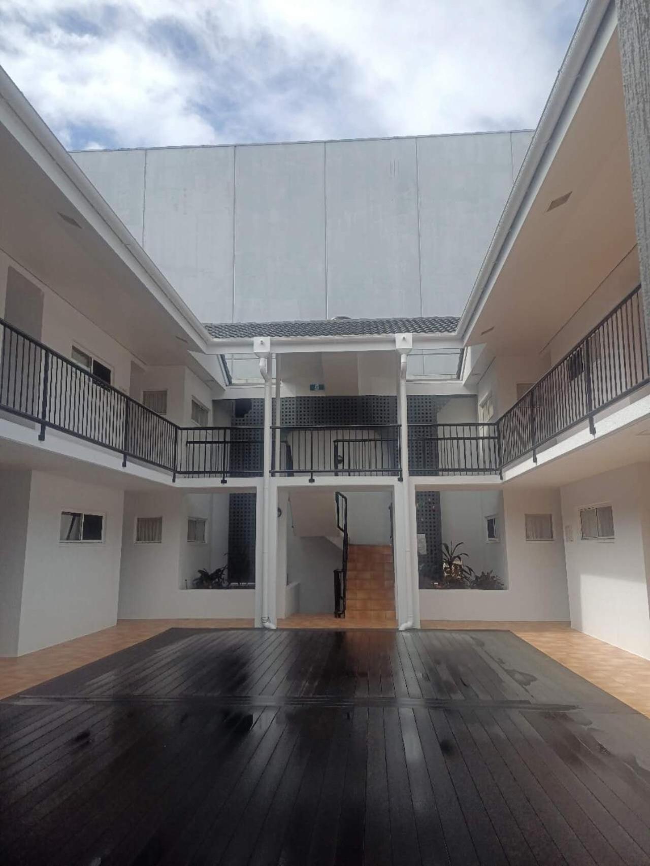 Comfortable units in CBD