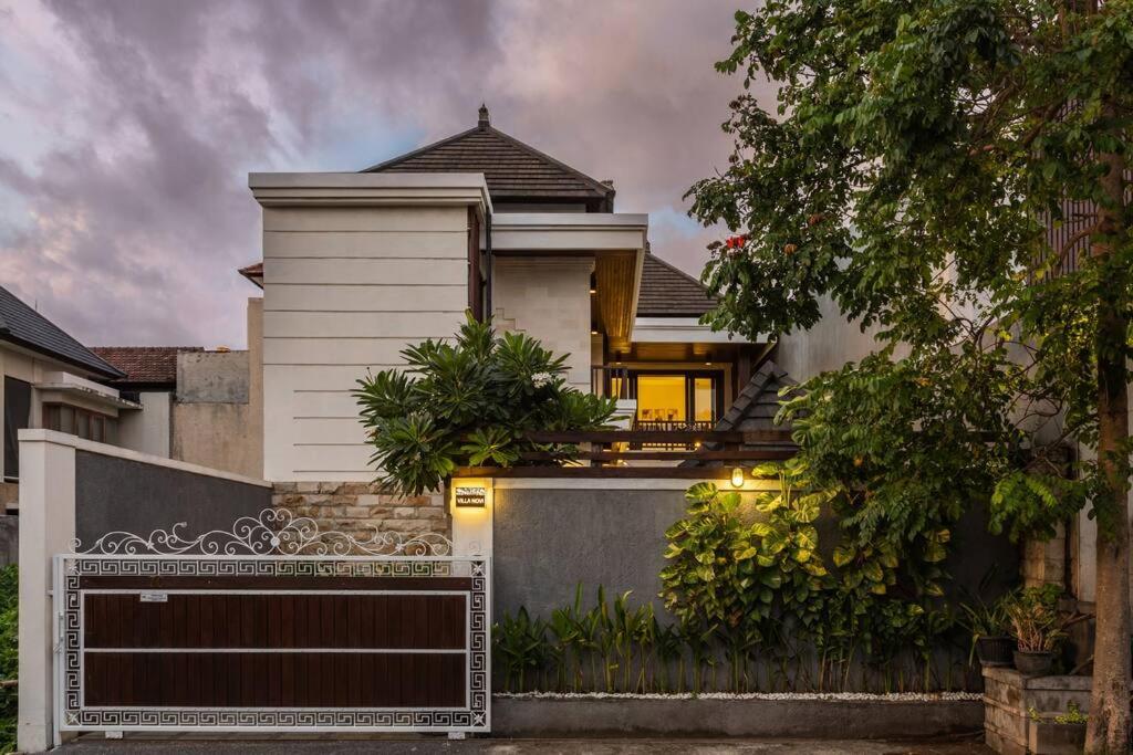 Comfy 3bd Family Villa with Private Pool in Central Location