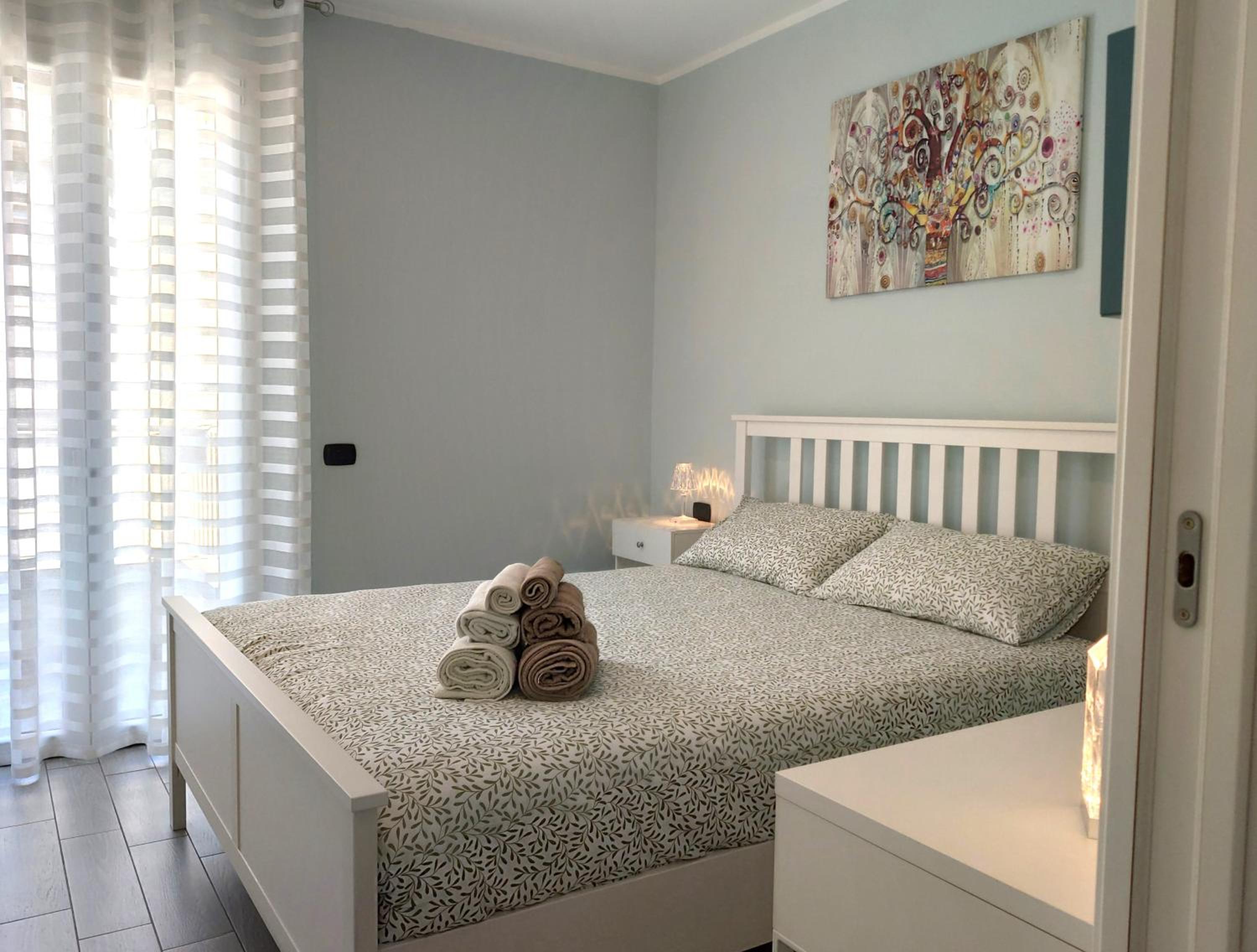 Matthias Home - Milan - modern and cozy flat, close to the metro - 15 min from Central Station, close to San Raffaele