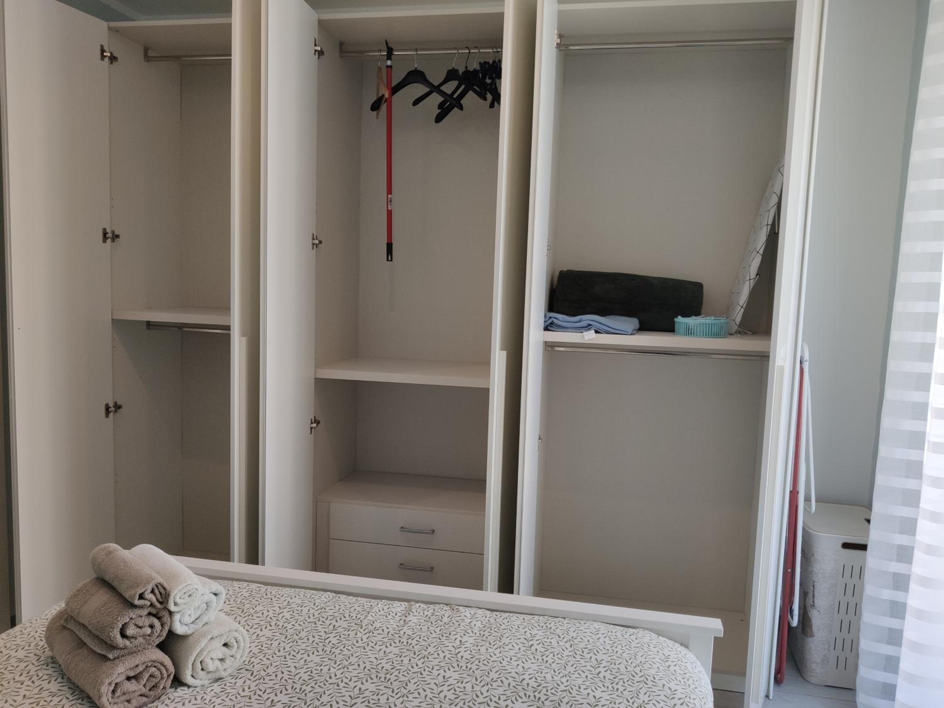 Matthias Home - Milan - modern and cozy flat, close to the metro - 15 min from Central Station, close to San Raffaele