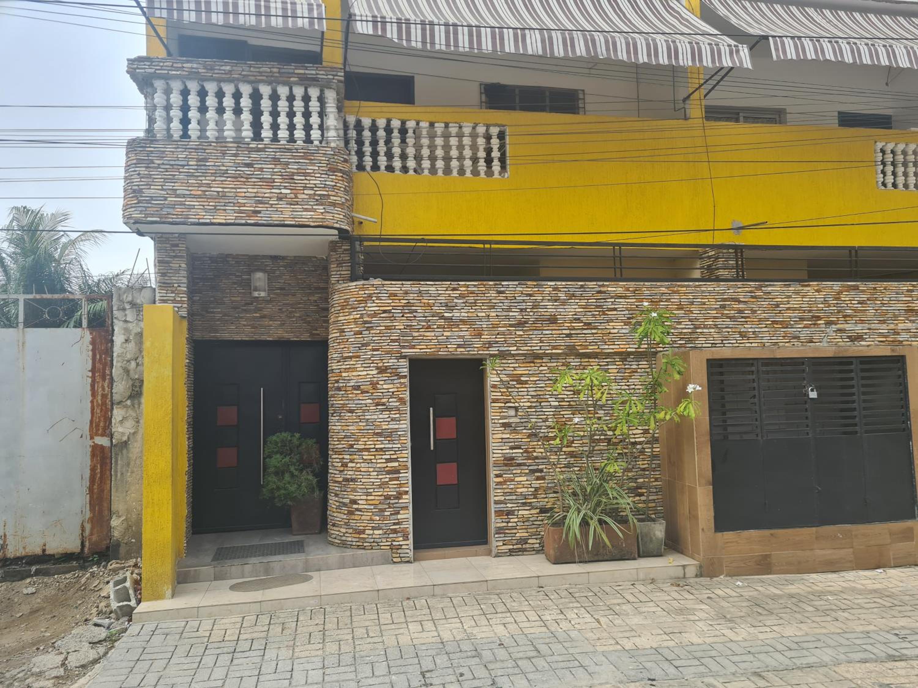 Charming Self-Contained Studio