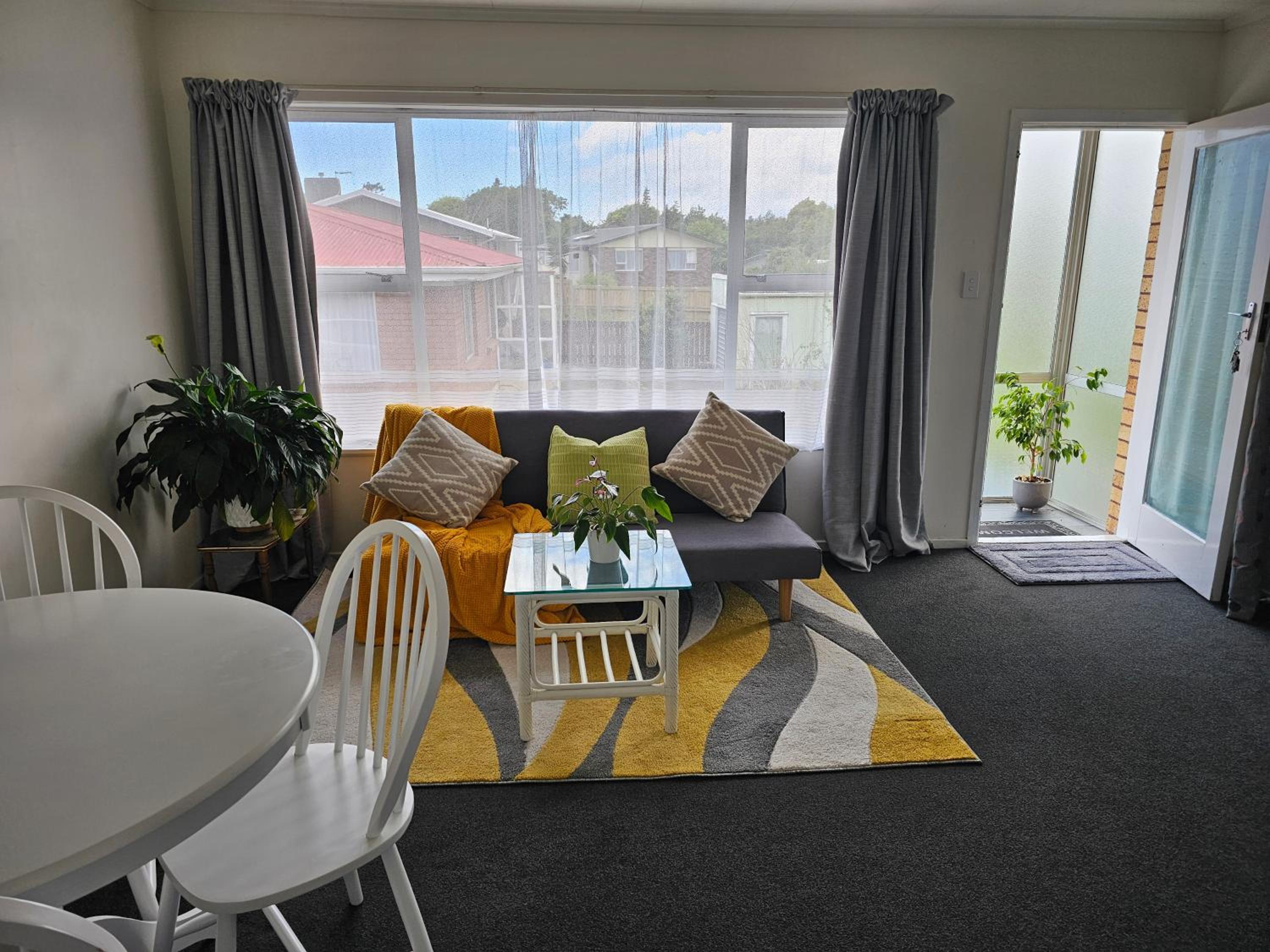 Beachy Breezes City Pleases Explore New Plymouth - Entire Studio
