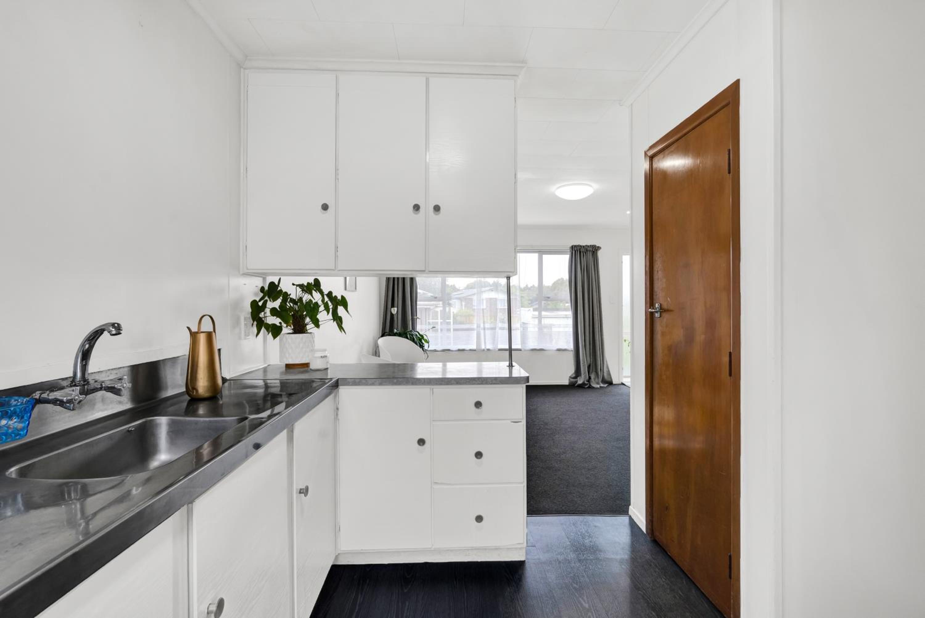 Beachy Breezes City Pleases Explore New Plymouth - Entire Studio