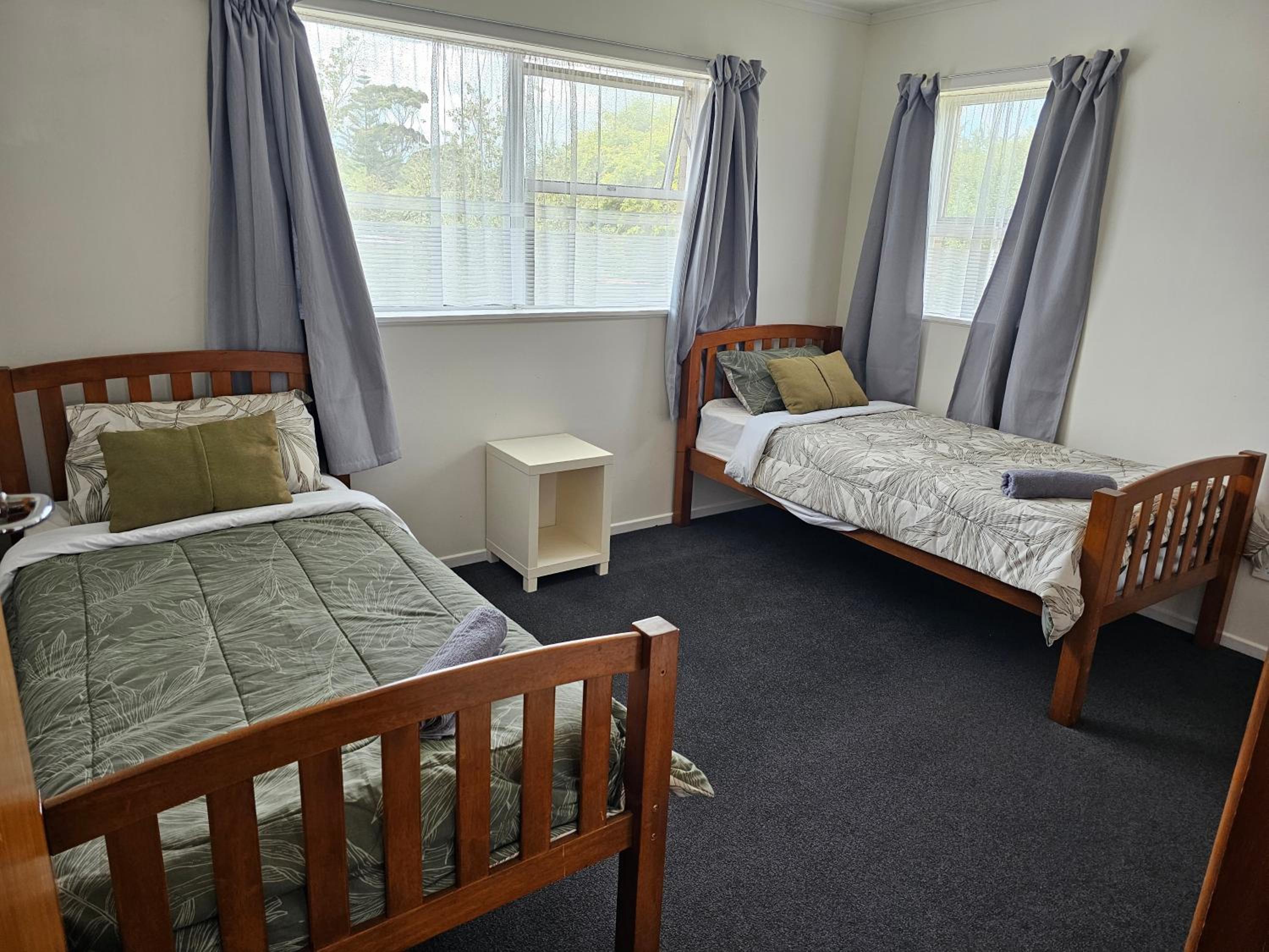 Beachy Breezes City Pleases Explore New Plymouth - Entire Studio