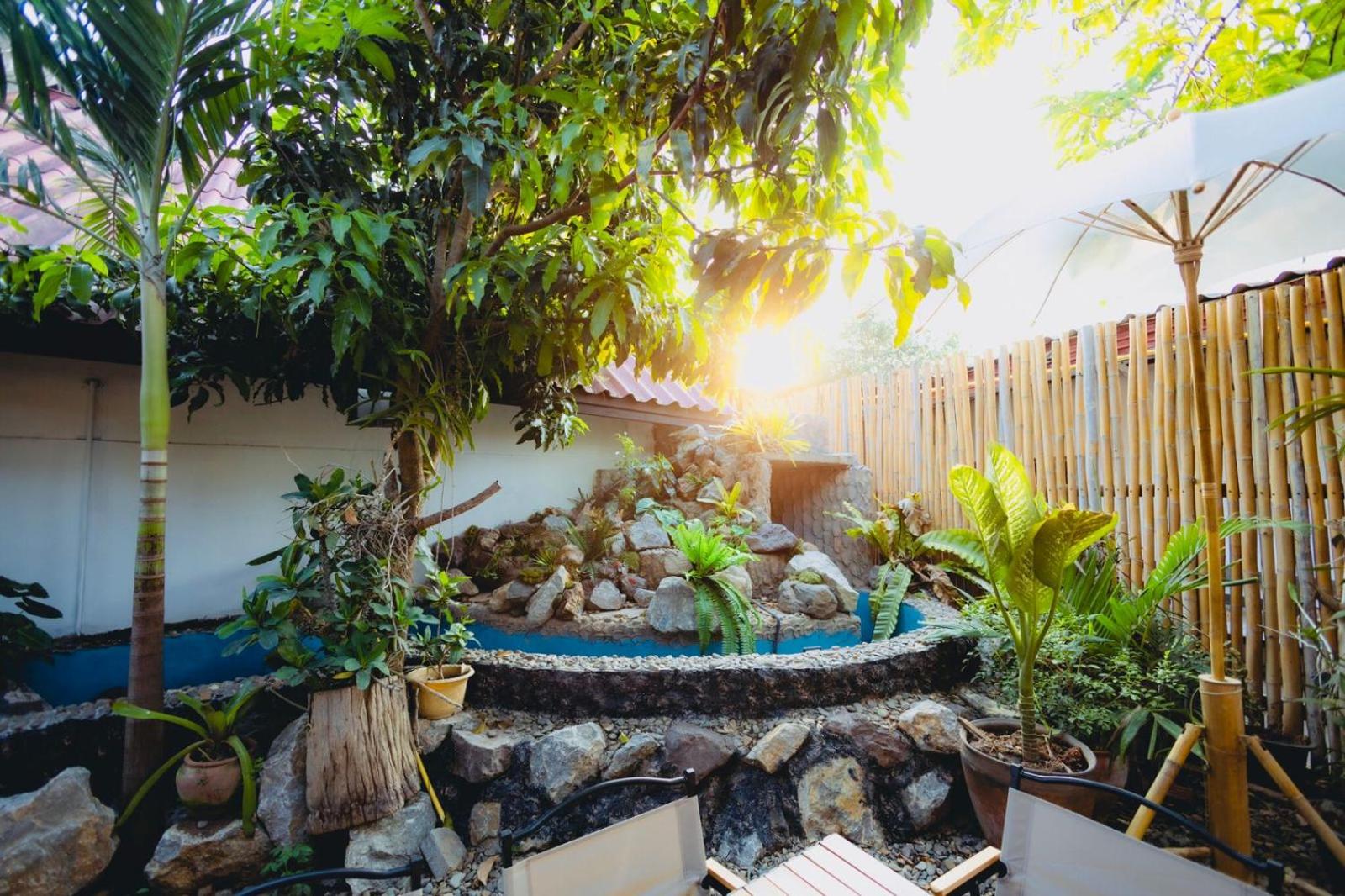 Chanthavong Hostel