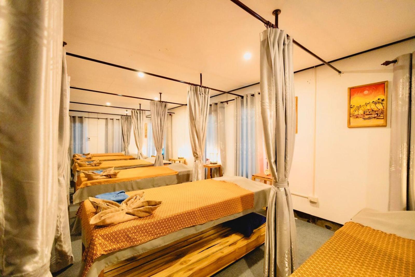 Chanthavong Hostel