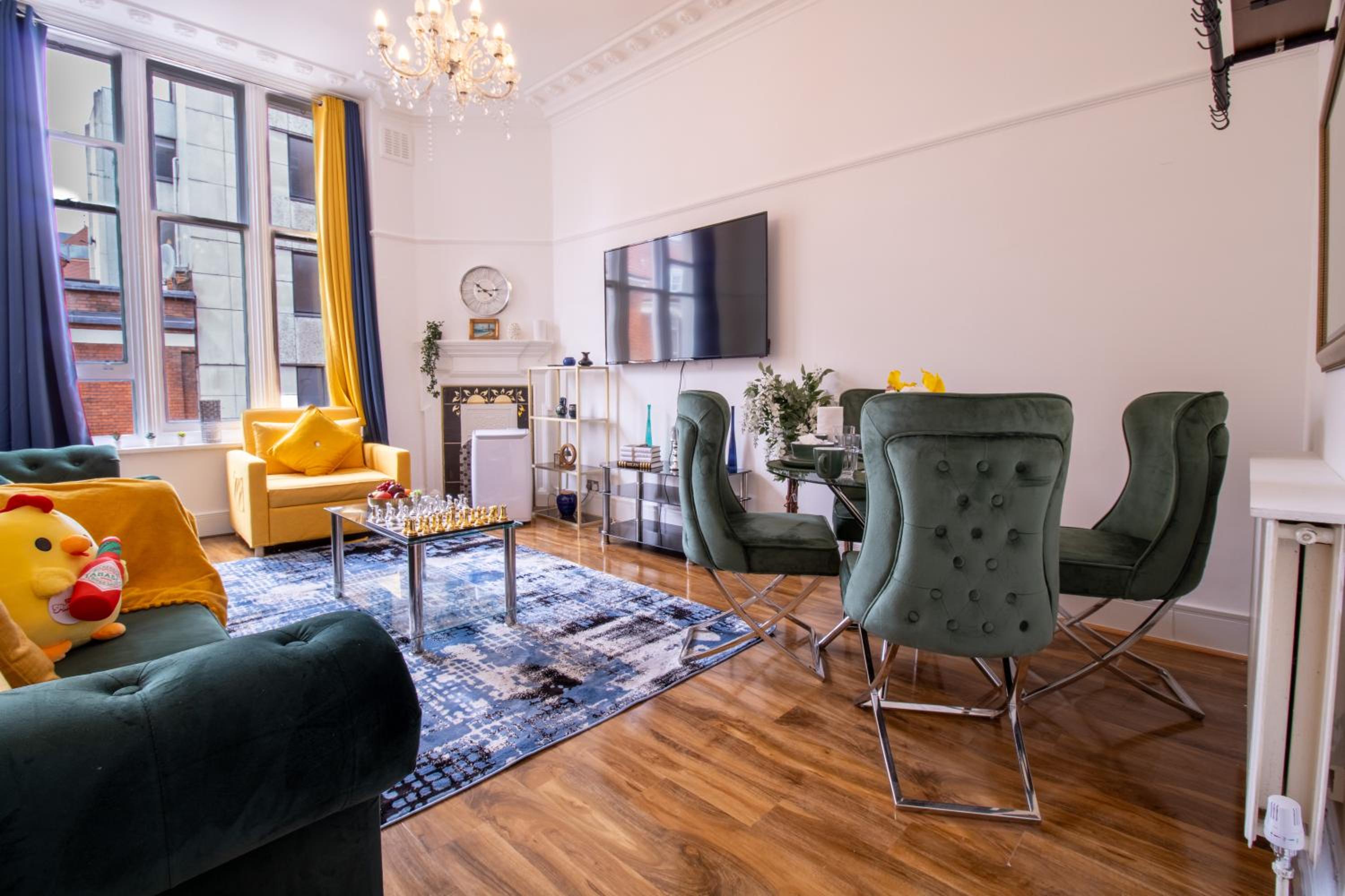 Luxurious Apartments on Oxford Street