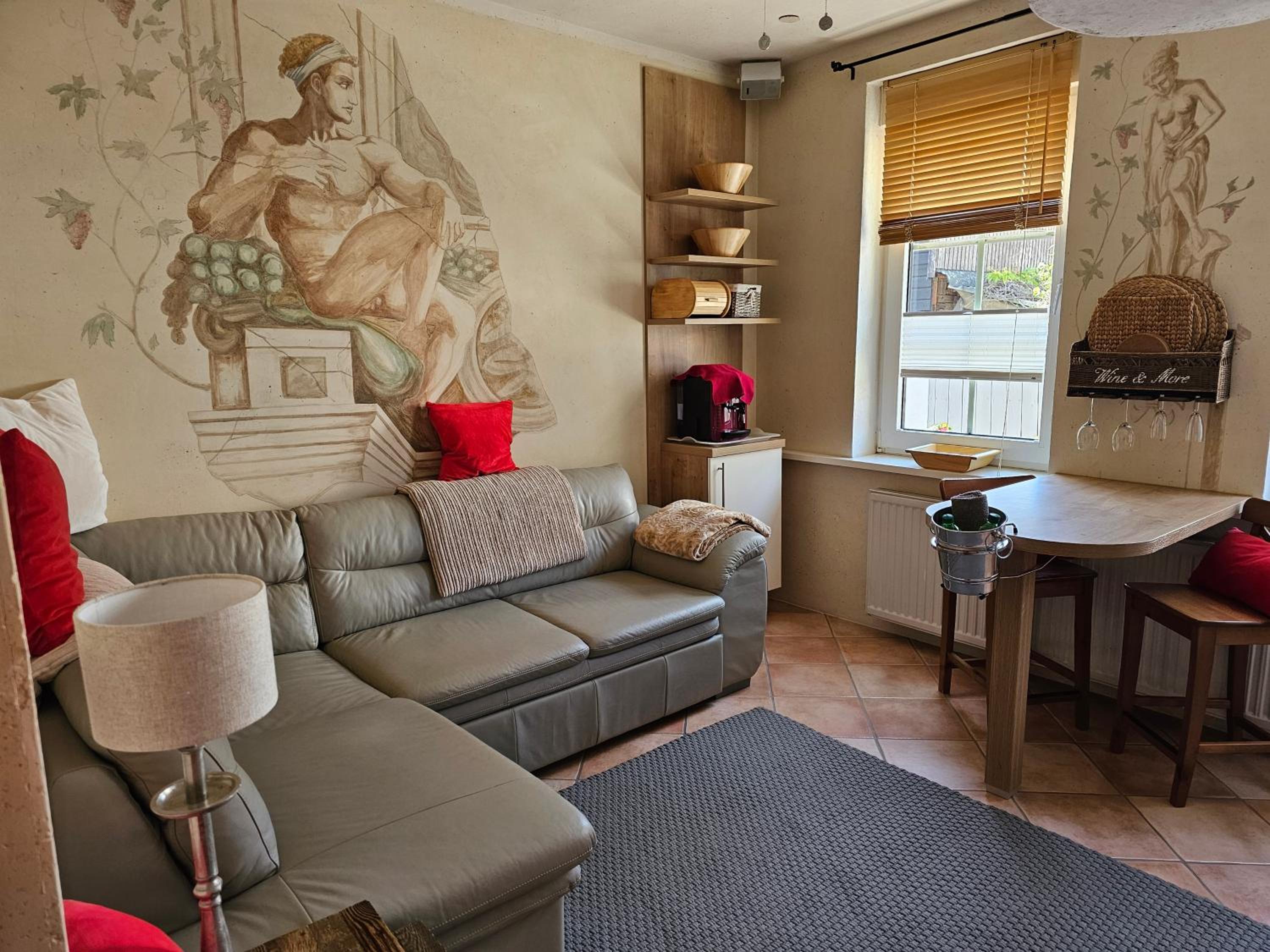 Photo 32