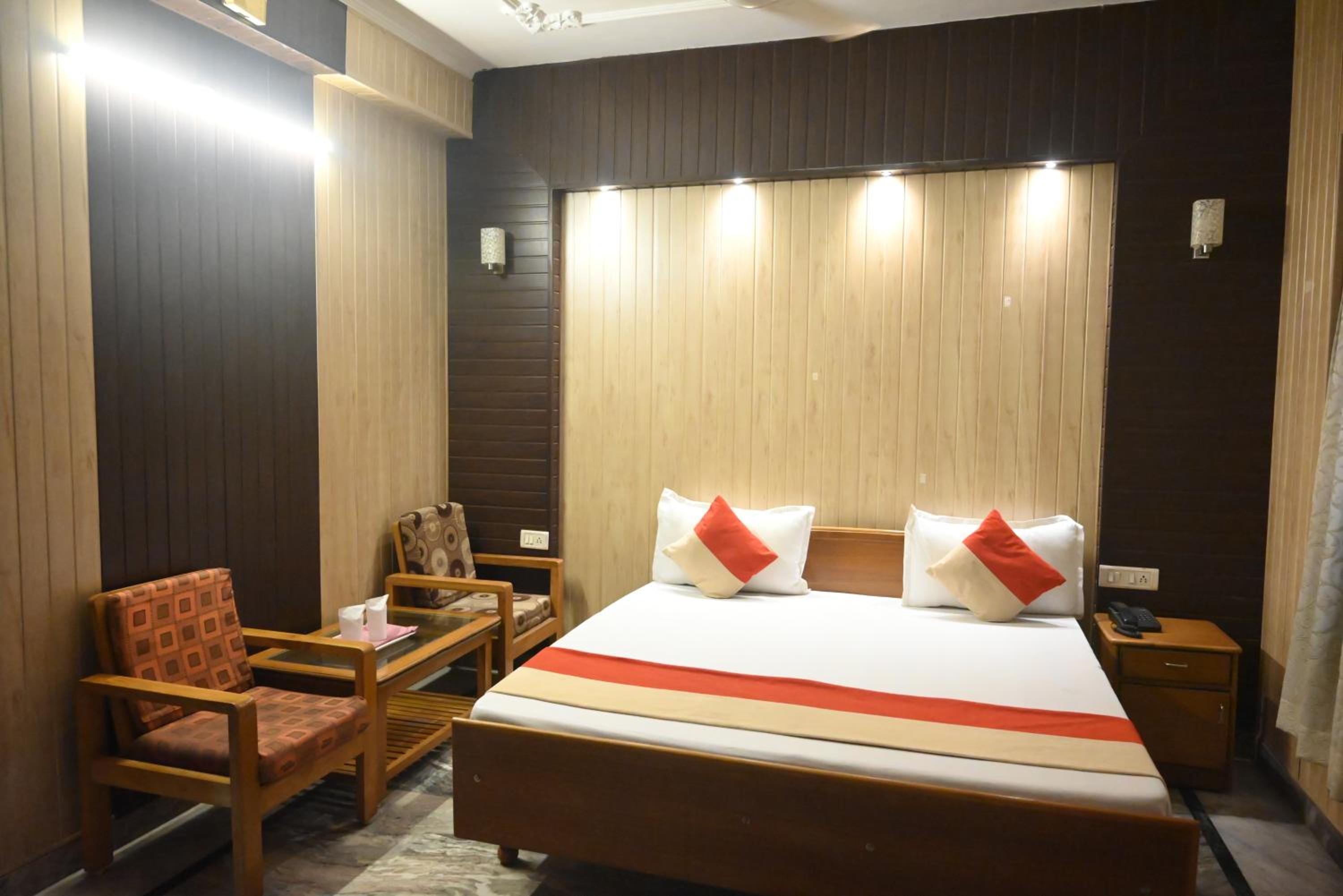 Hotel Uniyal Residency view 2