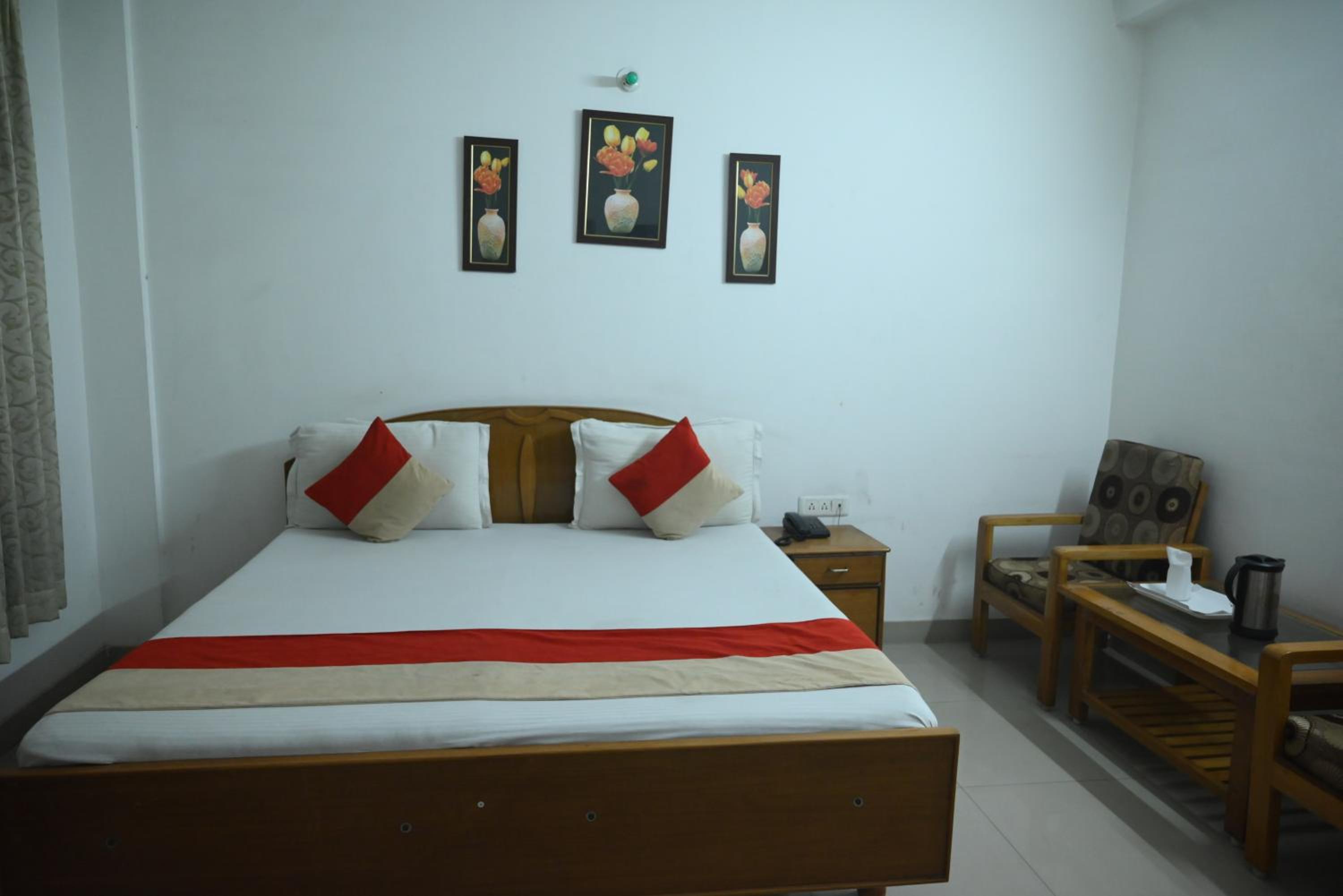 Hotel Uniyal Residency view 4