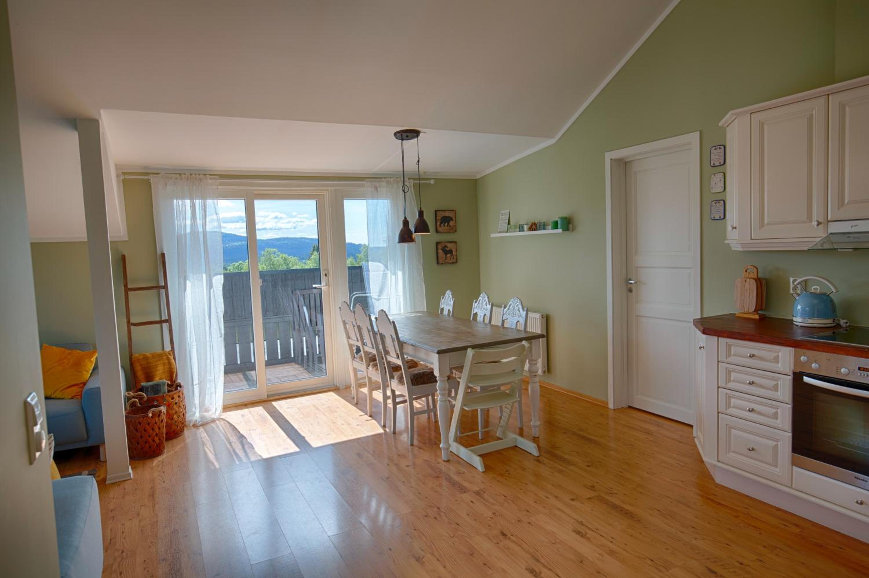 Bright and Modern penthouse apartment view 5