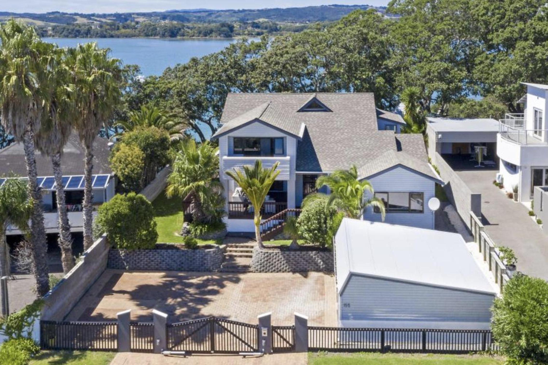 Seaside Serenity - Stylish 4BR Home