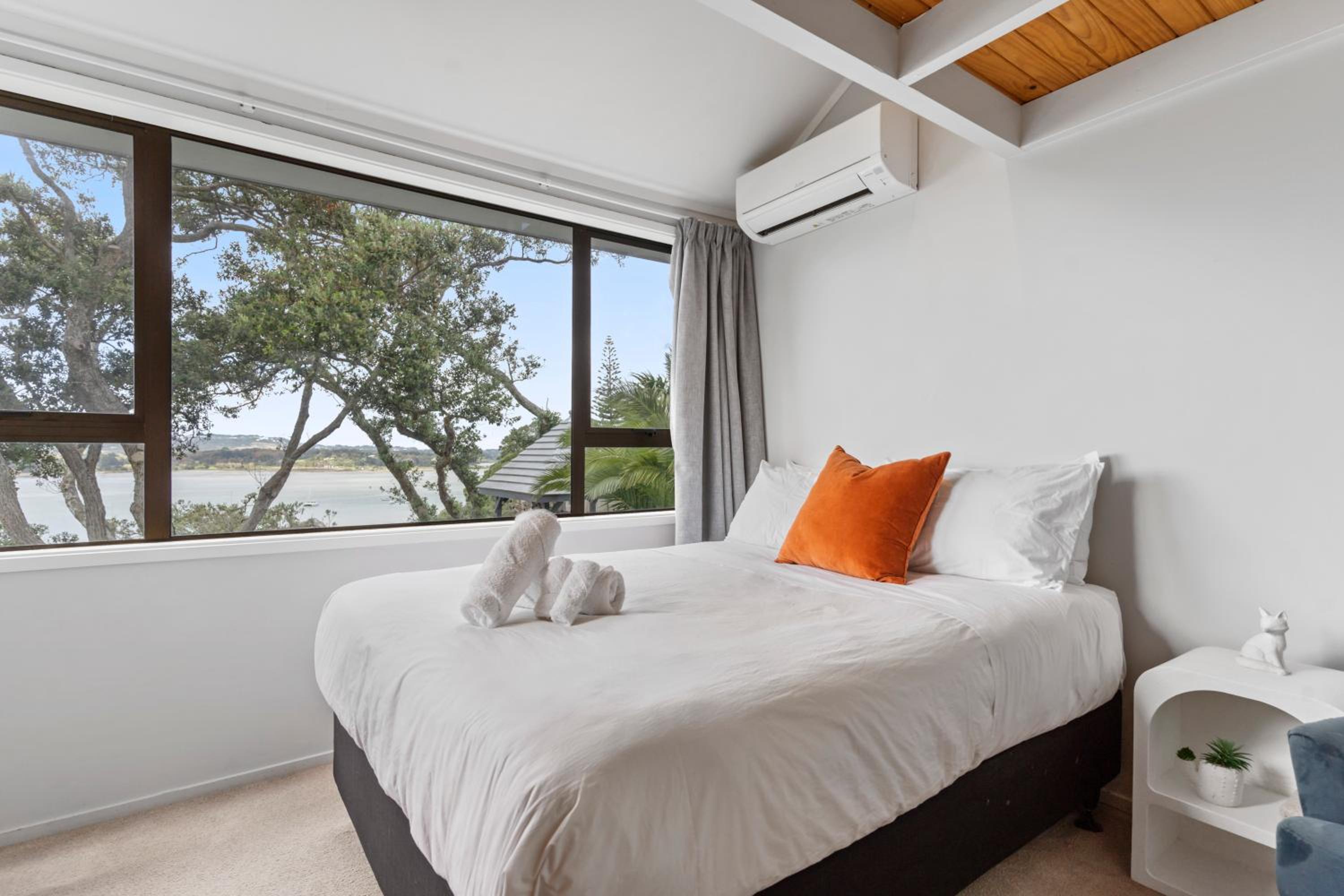 Seaside Serenity - Stylish 4BR Home