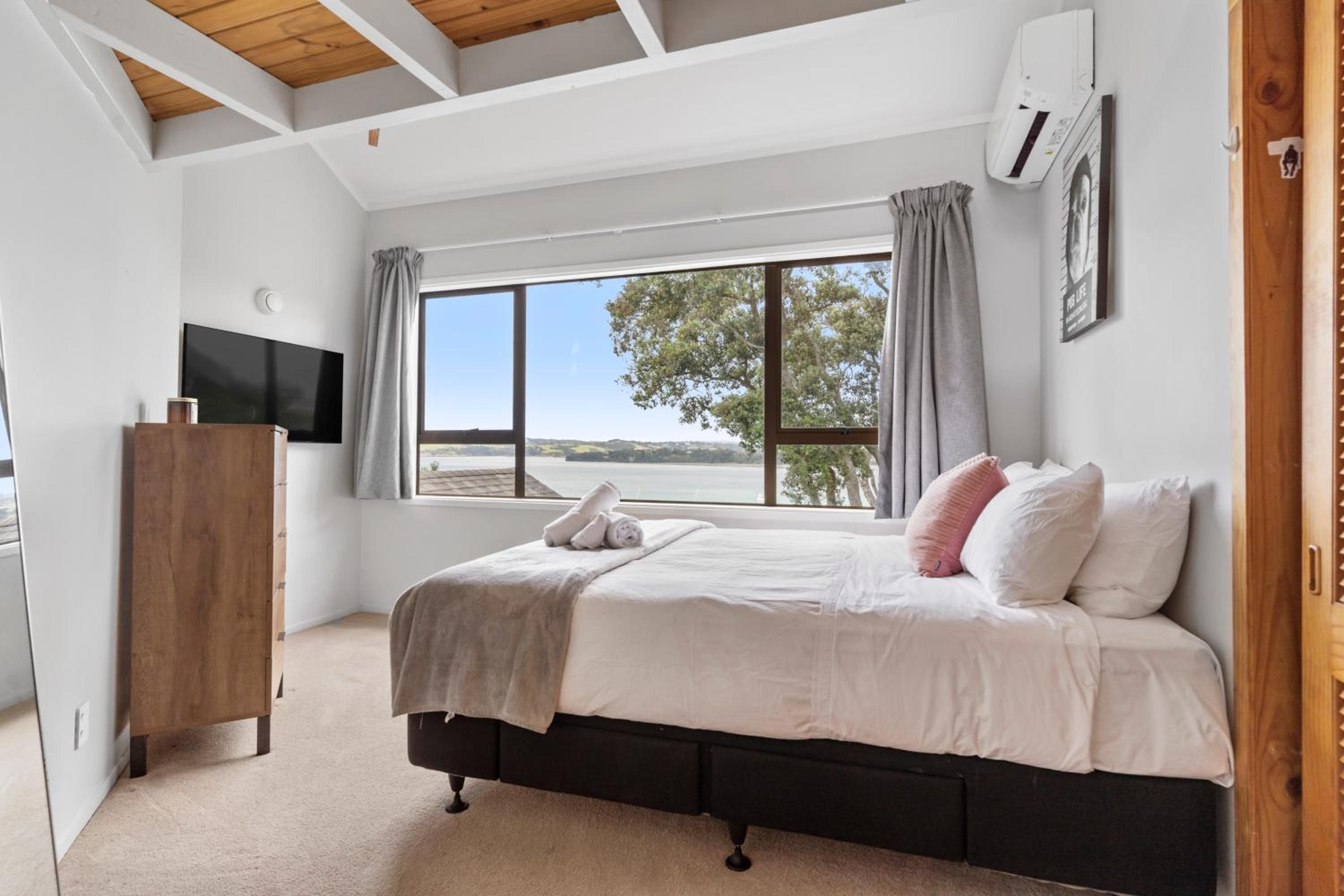 Seaside Serenity - Stylish 4BR Home