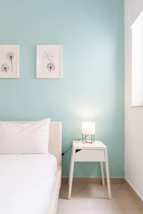 St Julians apartment-Hosted by Sweetstay photo 4