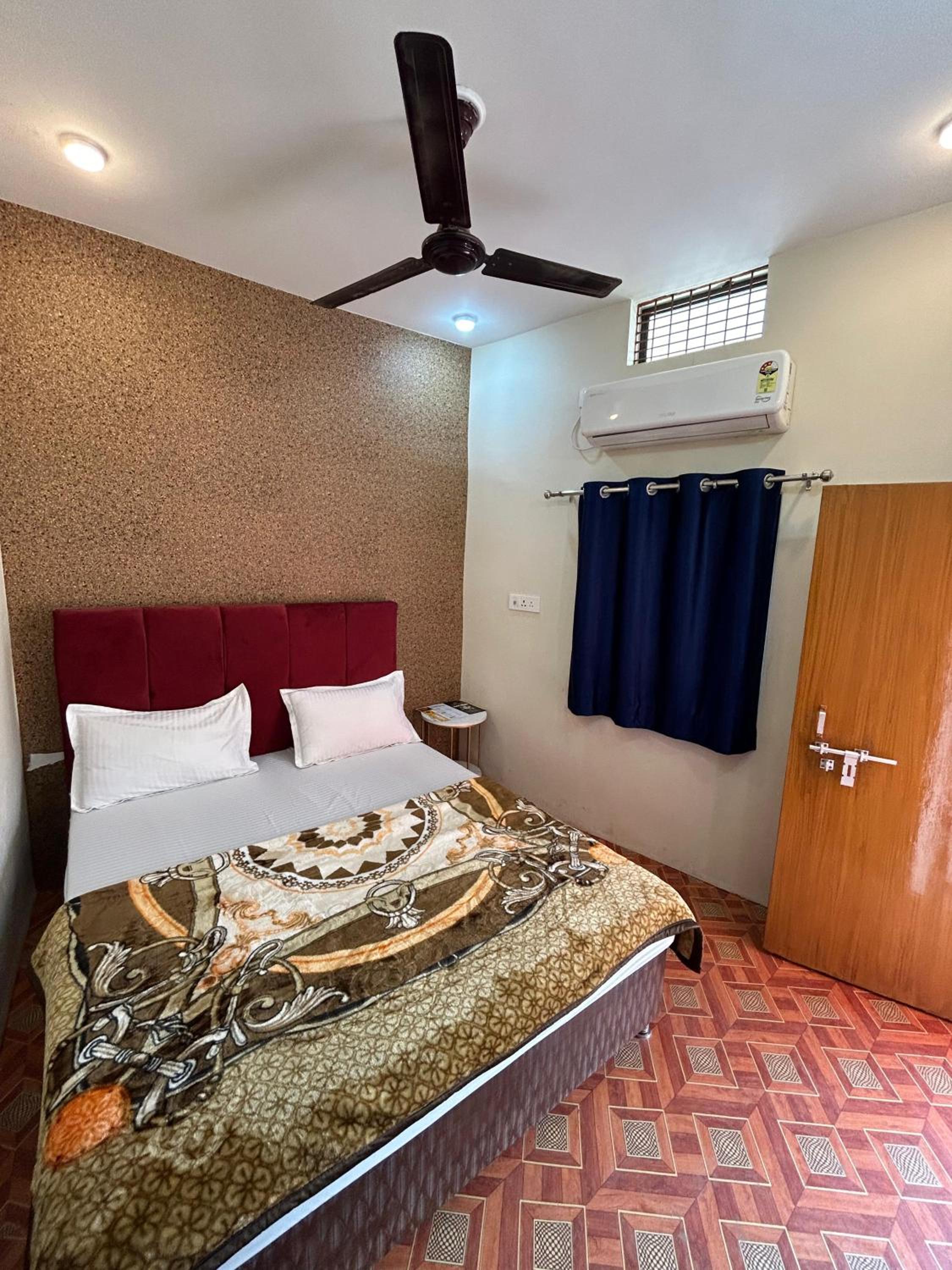 Praneeta P. Guest House view 3