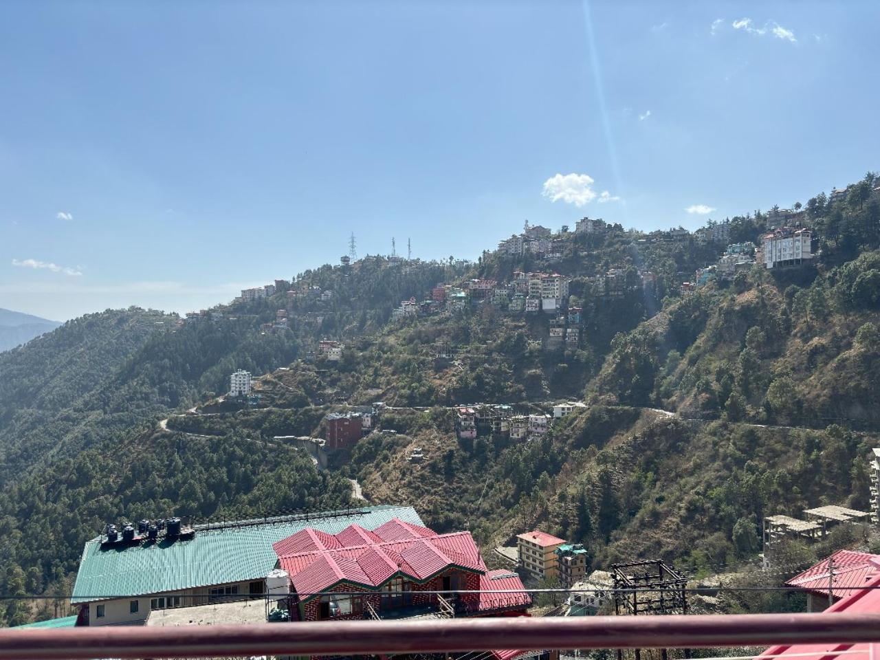Sunshine Lodge Homestay view 3