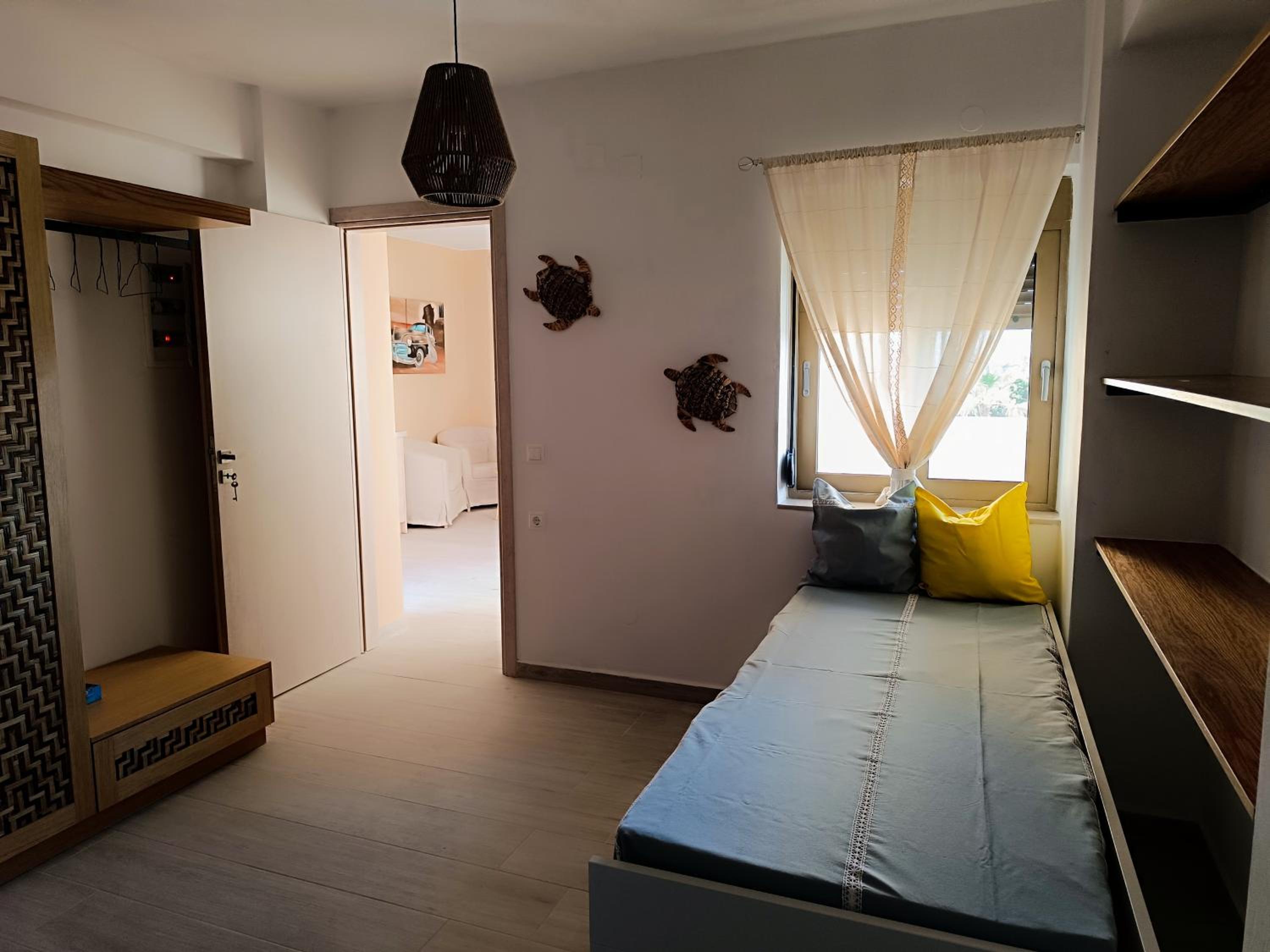 Paliochora Beachfront Escape, Milolithos Pool Retreats