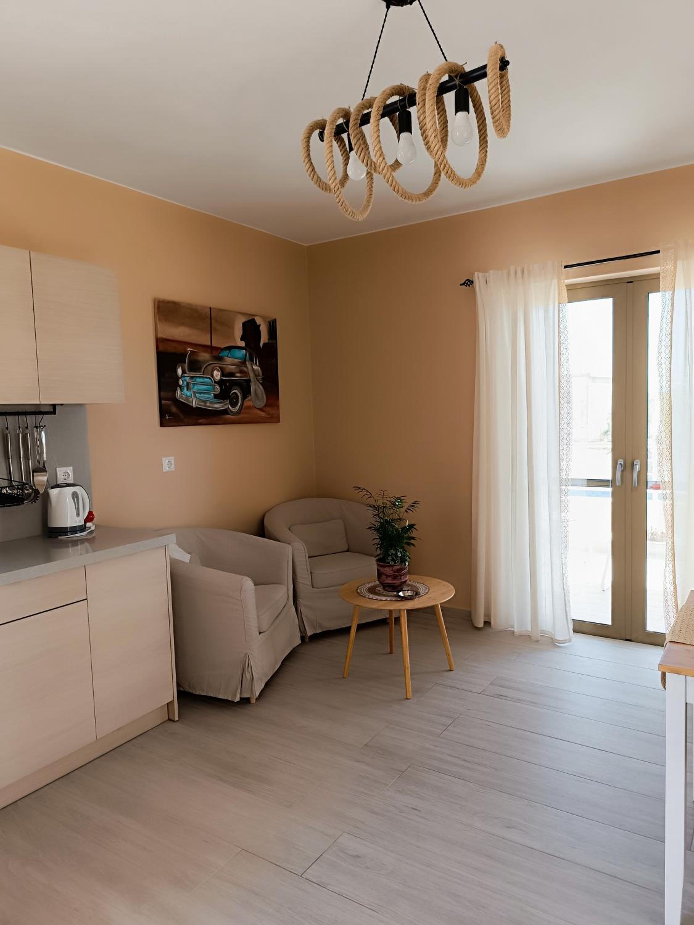 Paliochora Beachfront Escape, Milolithos Pool Retreats