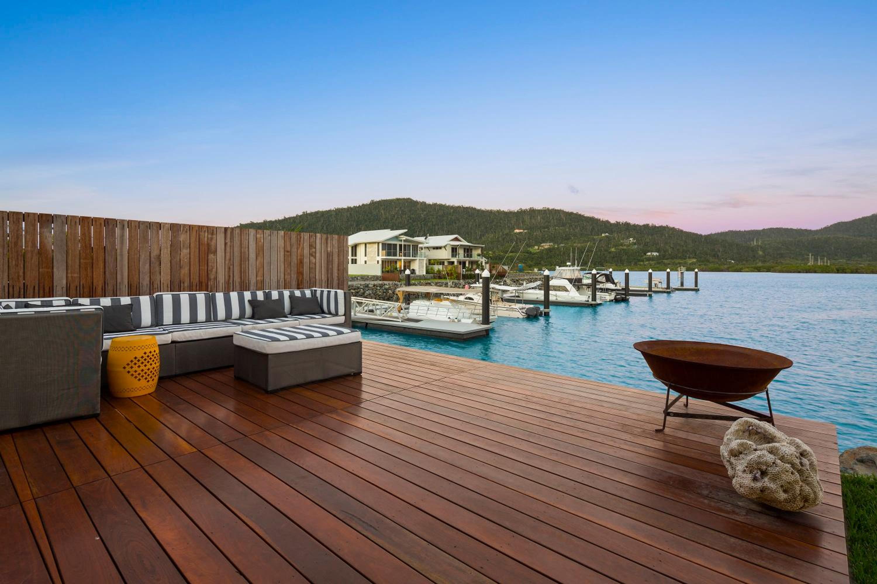 23 The Cove - Whitsunday Waterfront Living