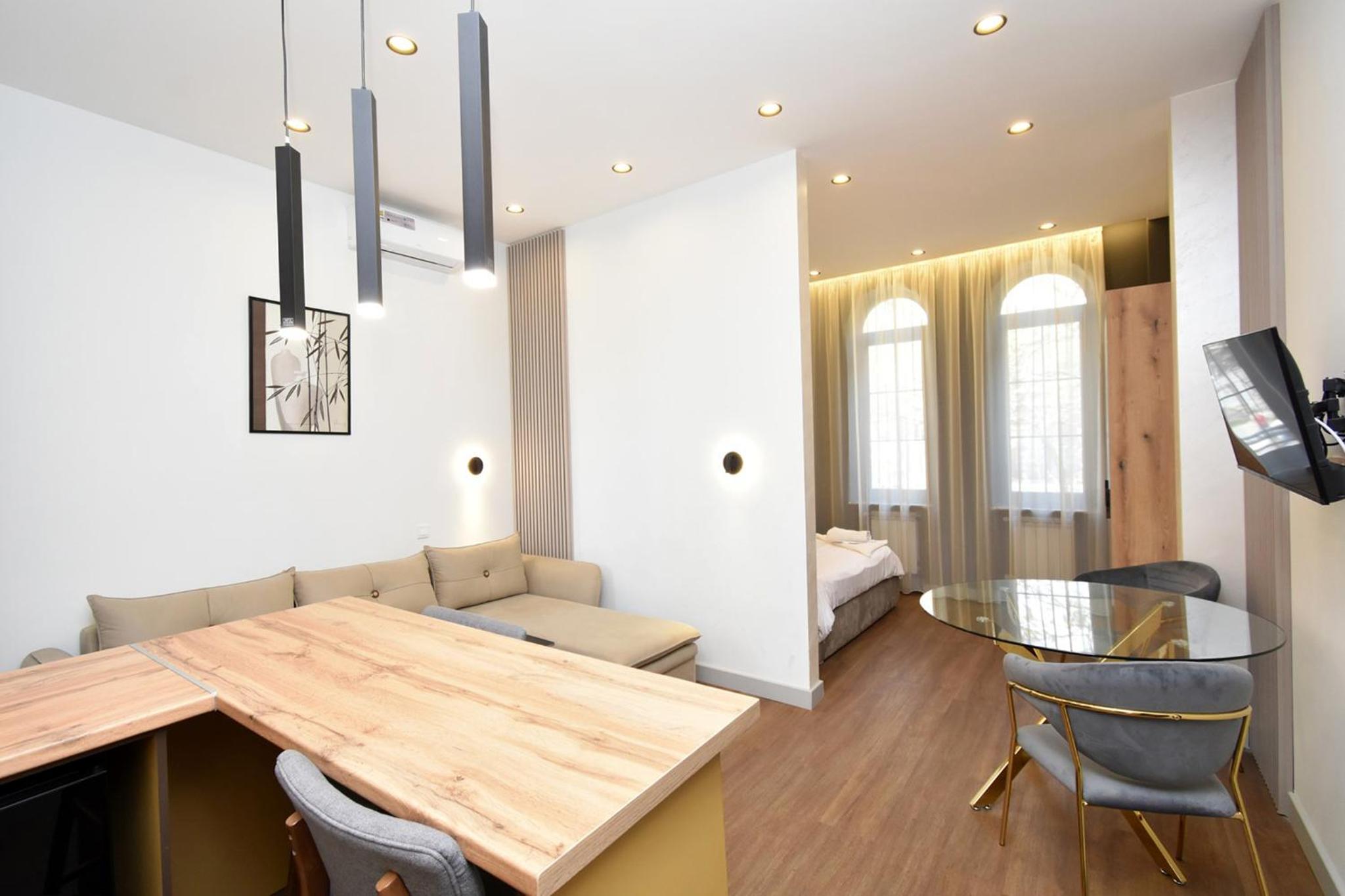 Golden Glass studio 2