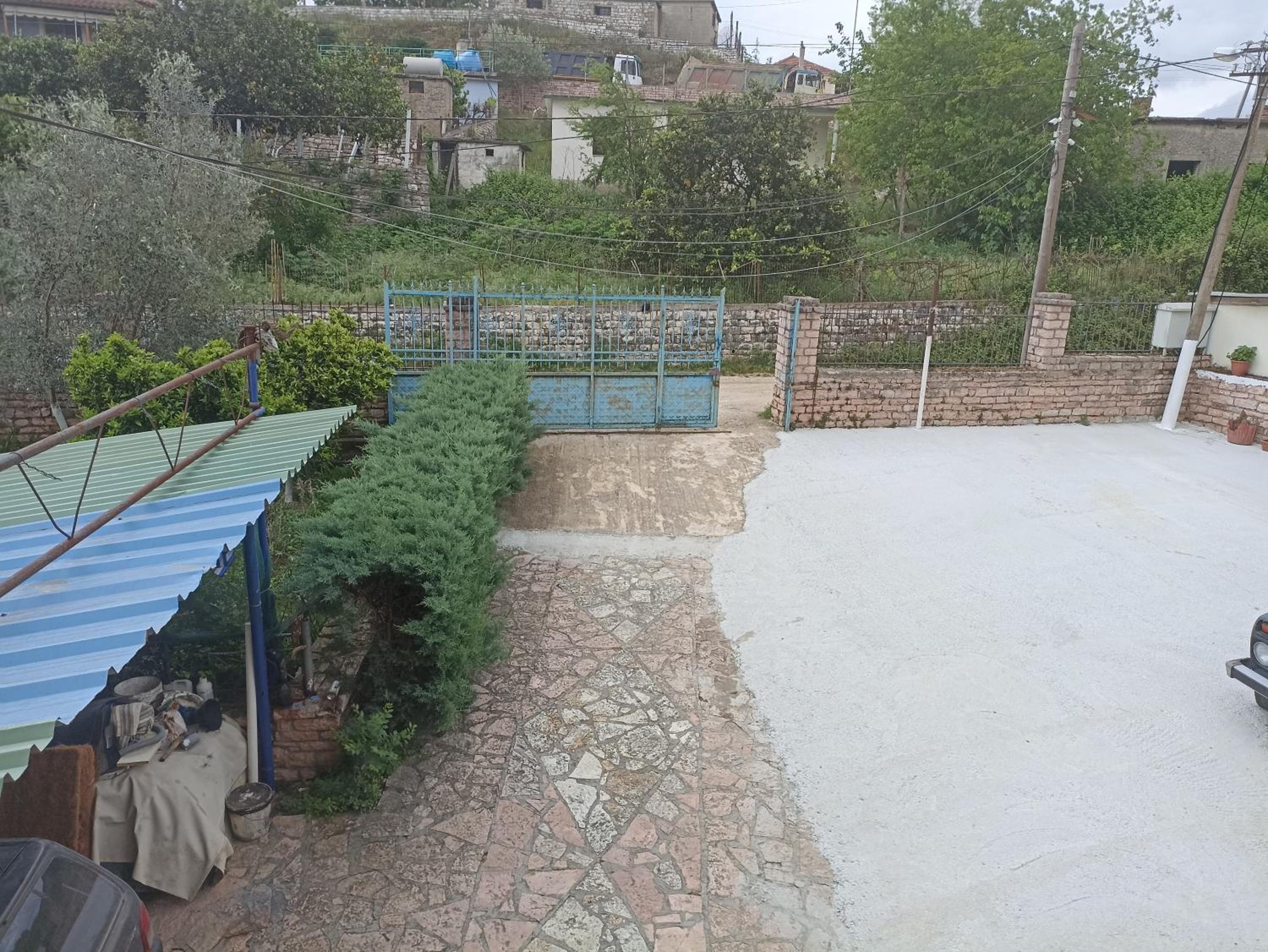 Mihalis Vrion Apartment