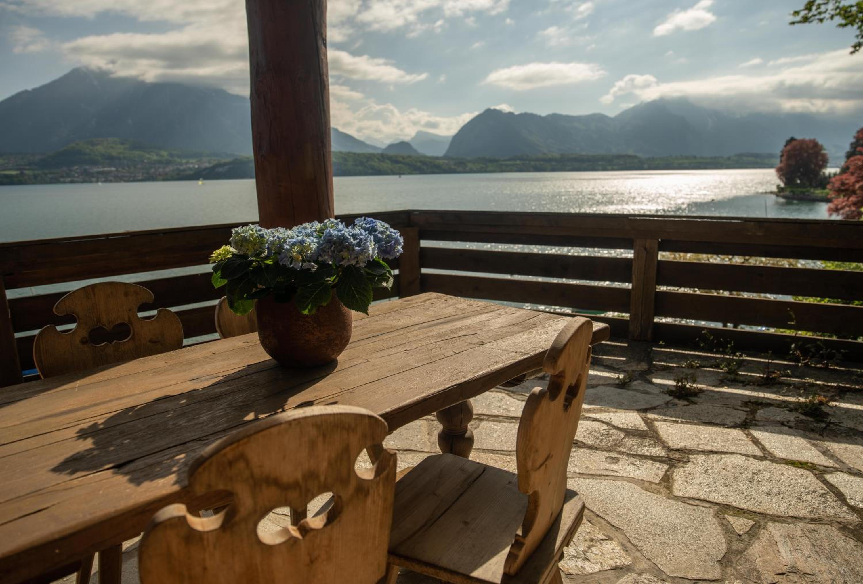 Lakeside Chalet with Panorama View