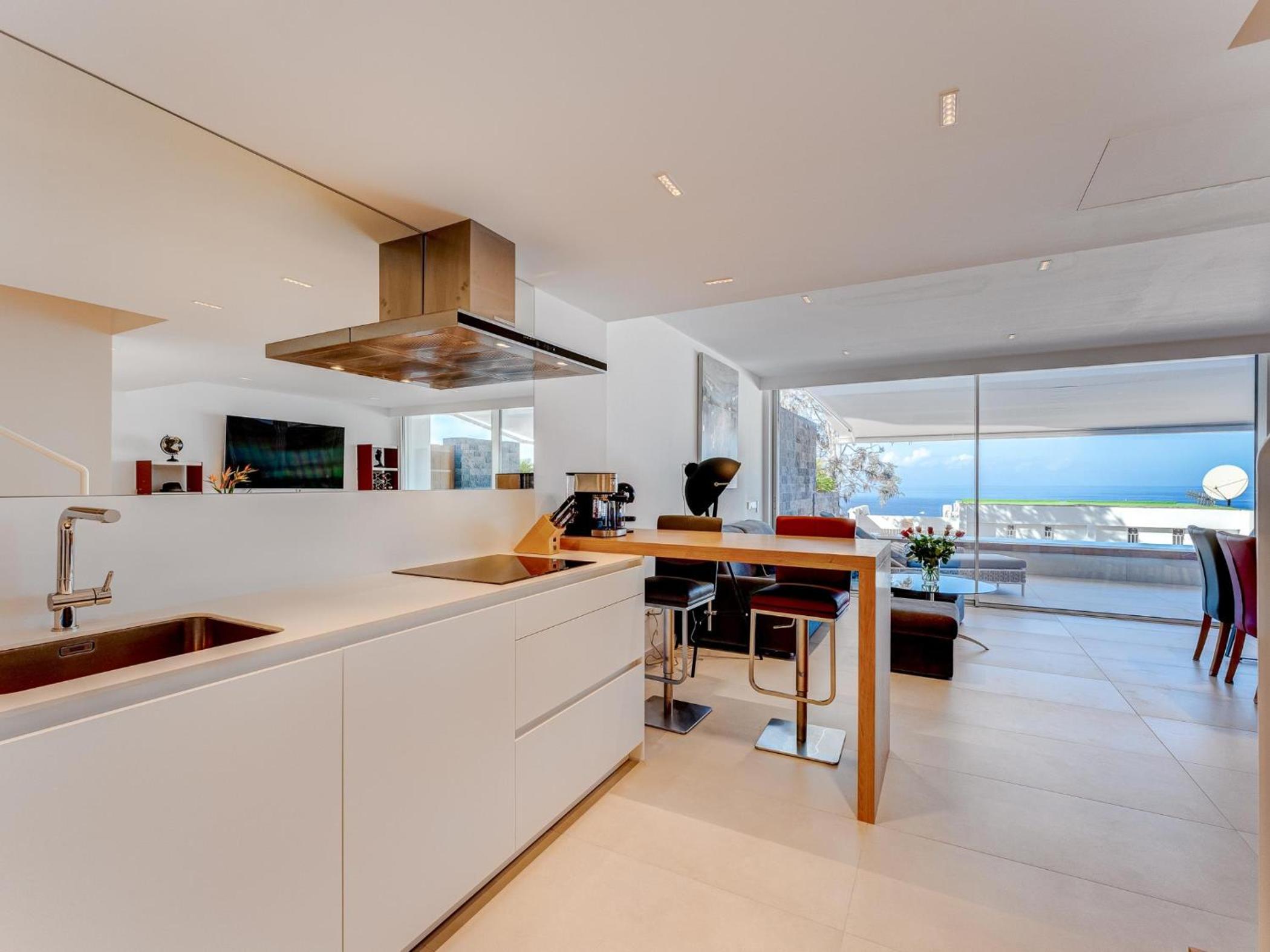 Aquasuites Luxury Apartament B10 view 4