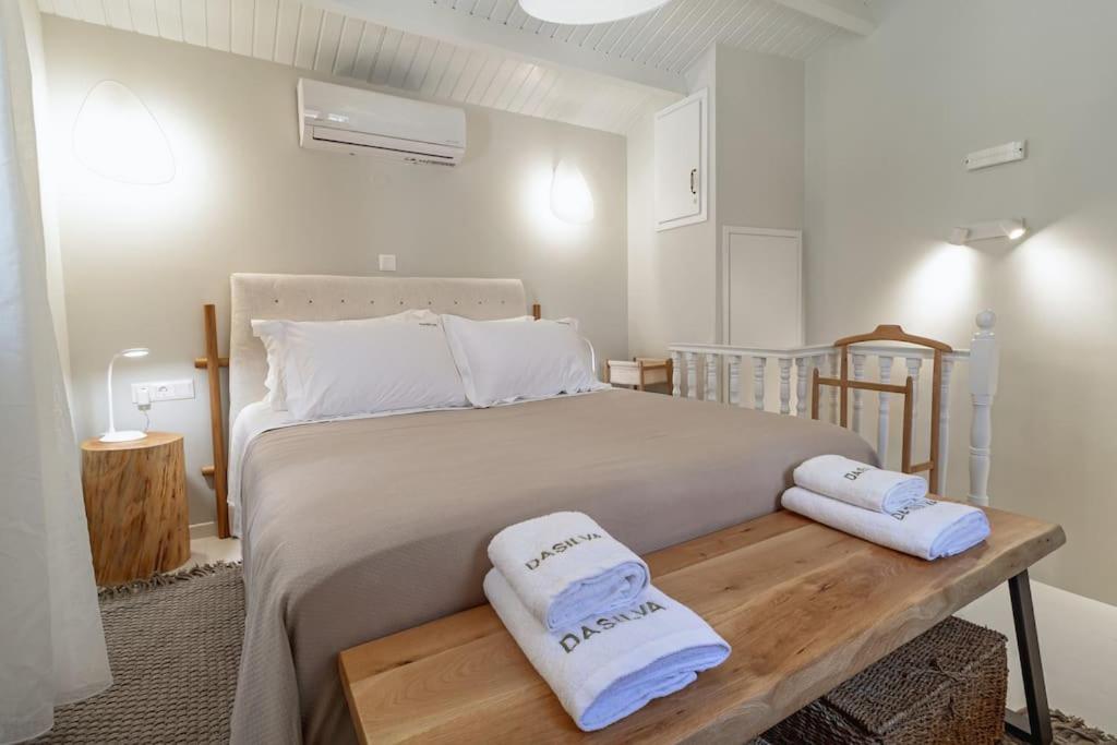 Piatta Medusa Venetian Flat in Corfu Old Town
