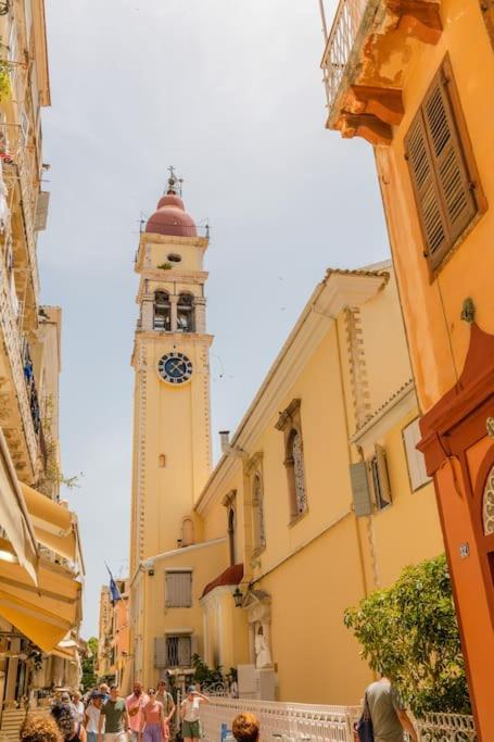 Piatta Medusa Venetian Flat in Corfu Old Town
