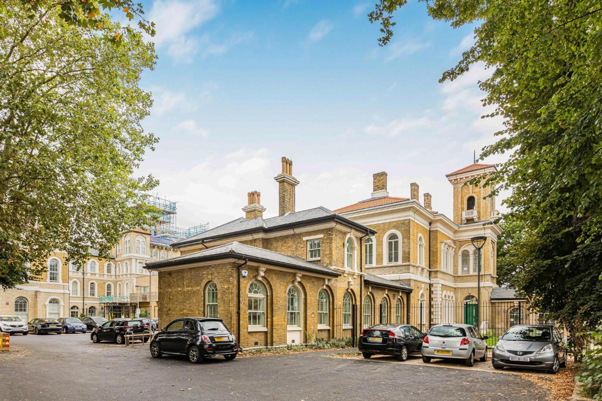Designer London 2Bed 3Bath Duplex - 20mins2Central London!