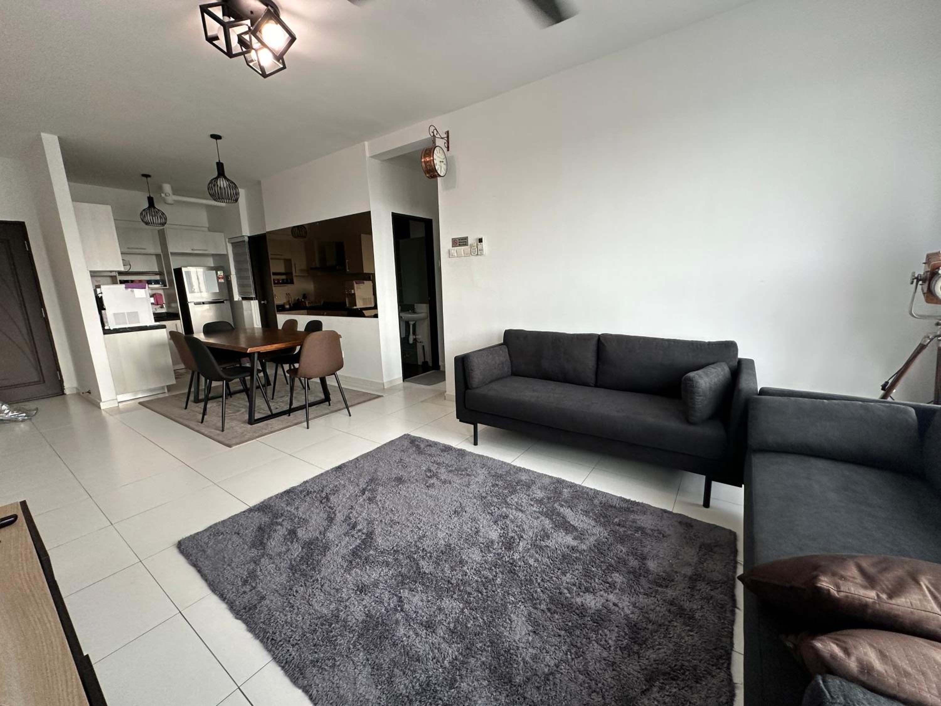 Kyra The Heights Residence Condo Ayer Keroh Melaka WiFi, Netflix & Pool photo 6