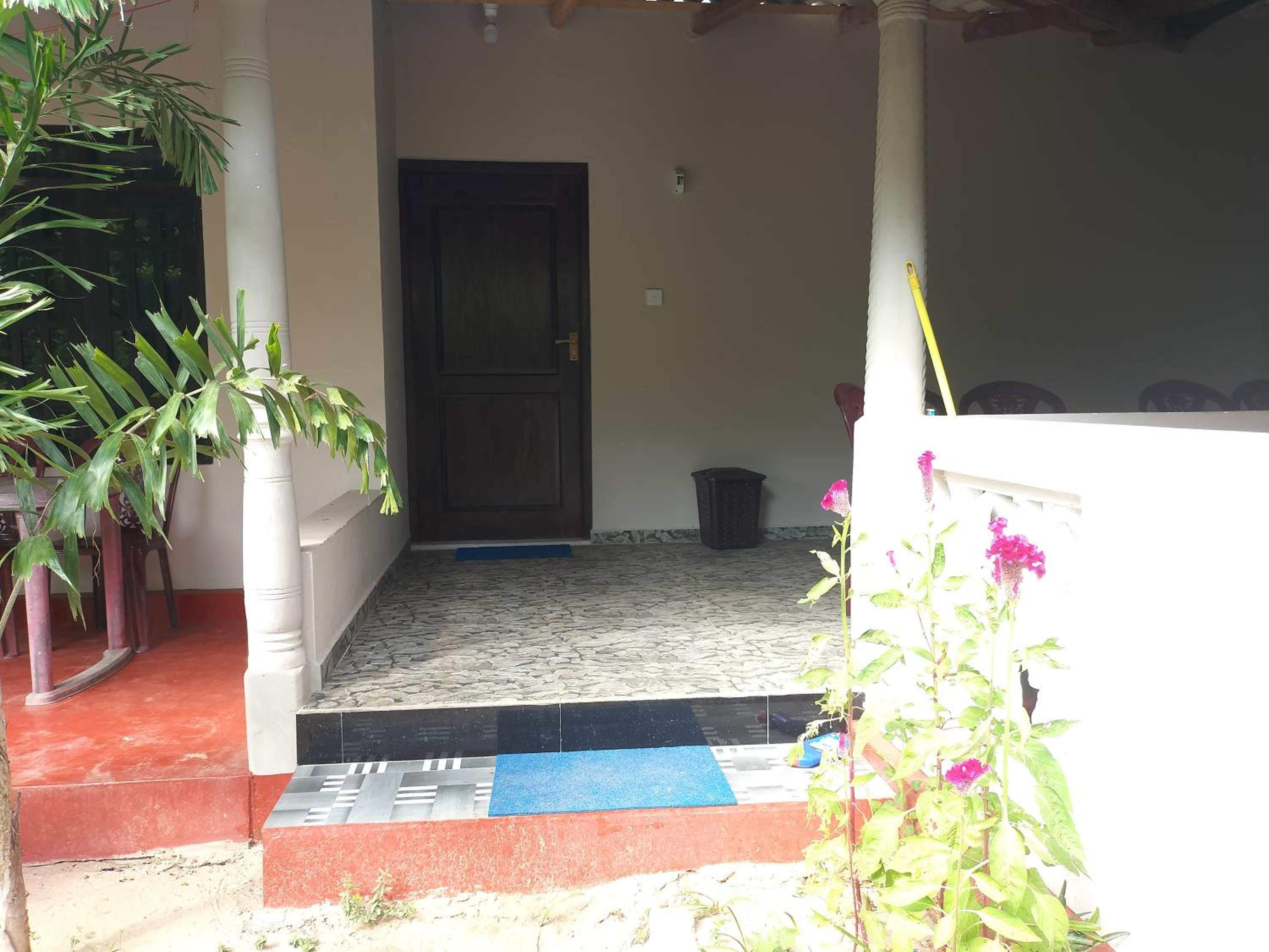 Suman Beach Rooms view 4