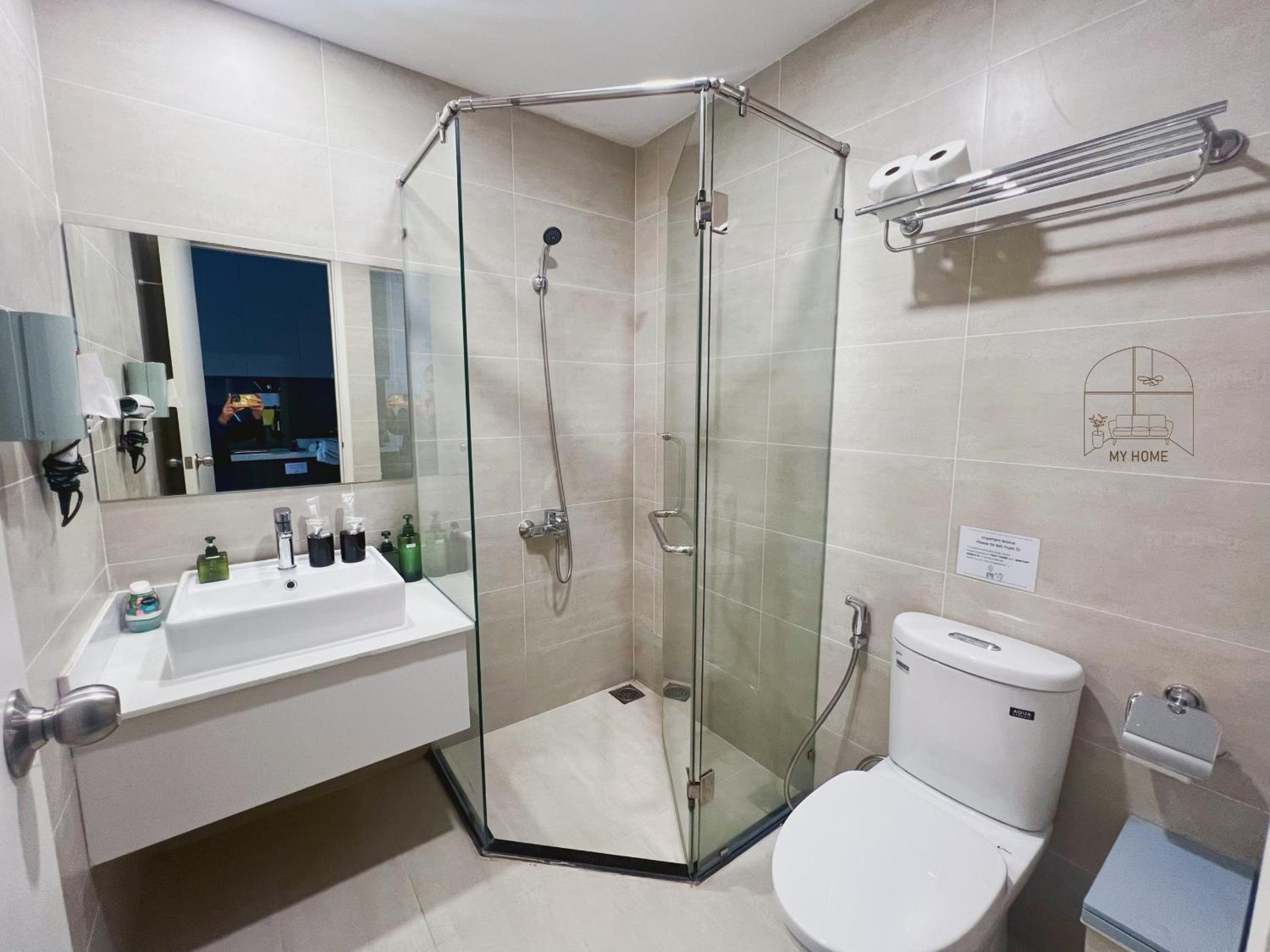 Studio for 2 ppl at Lavida Plus Apt Near Korean Town
