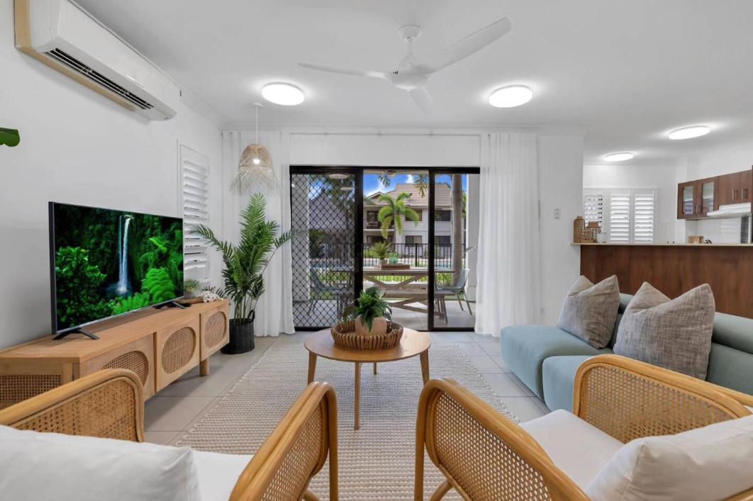 Modern 3BR Apartment view 4