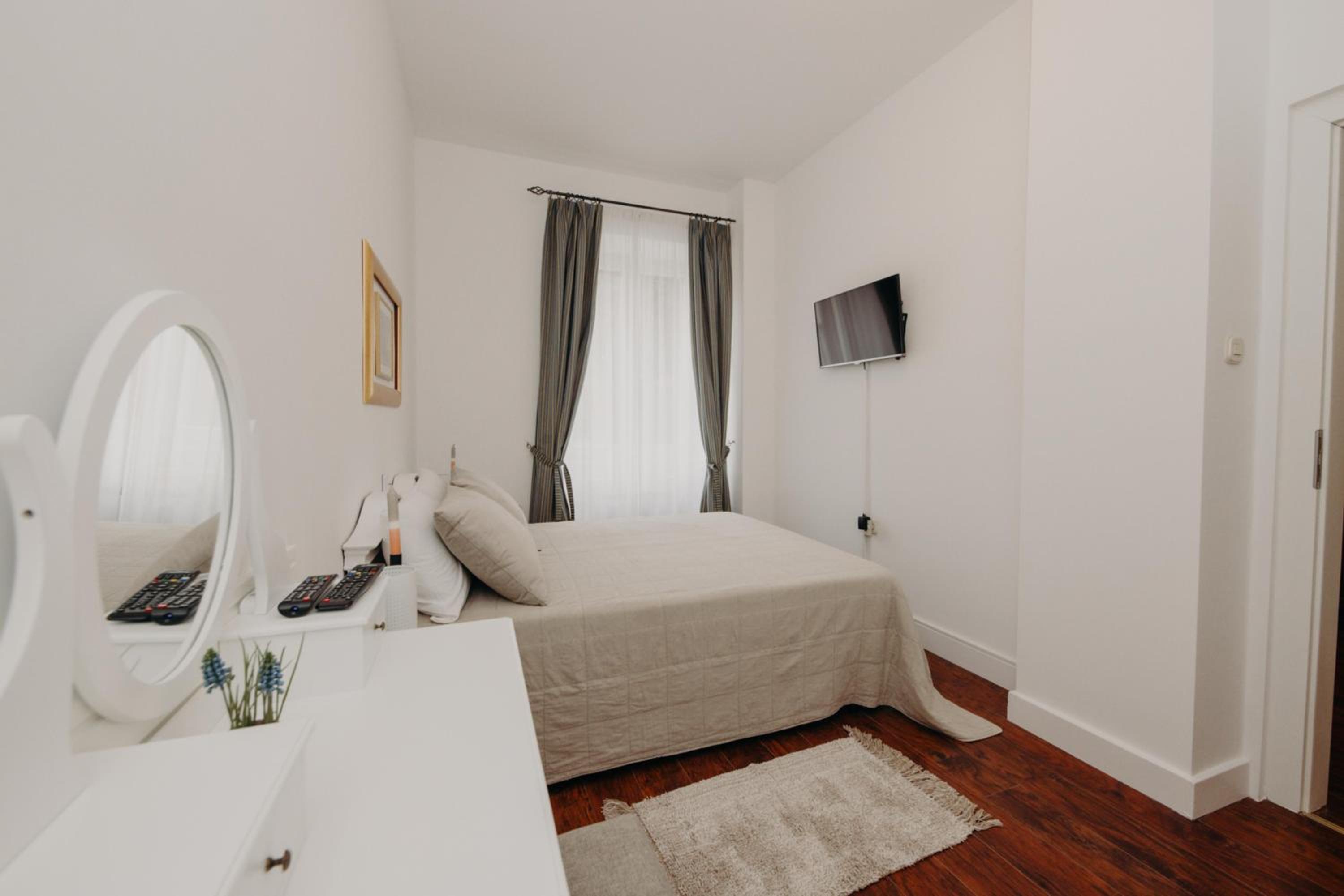 Rooms and Studios Villa Rossella 2 view 3