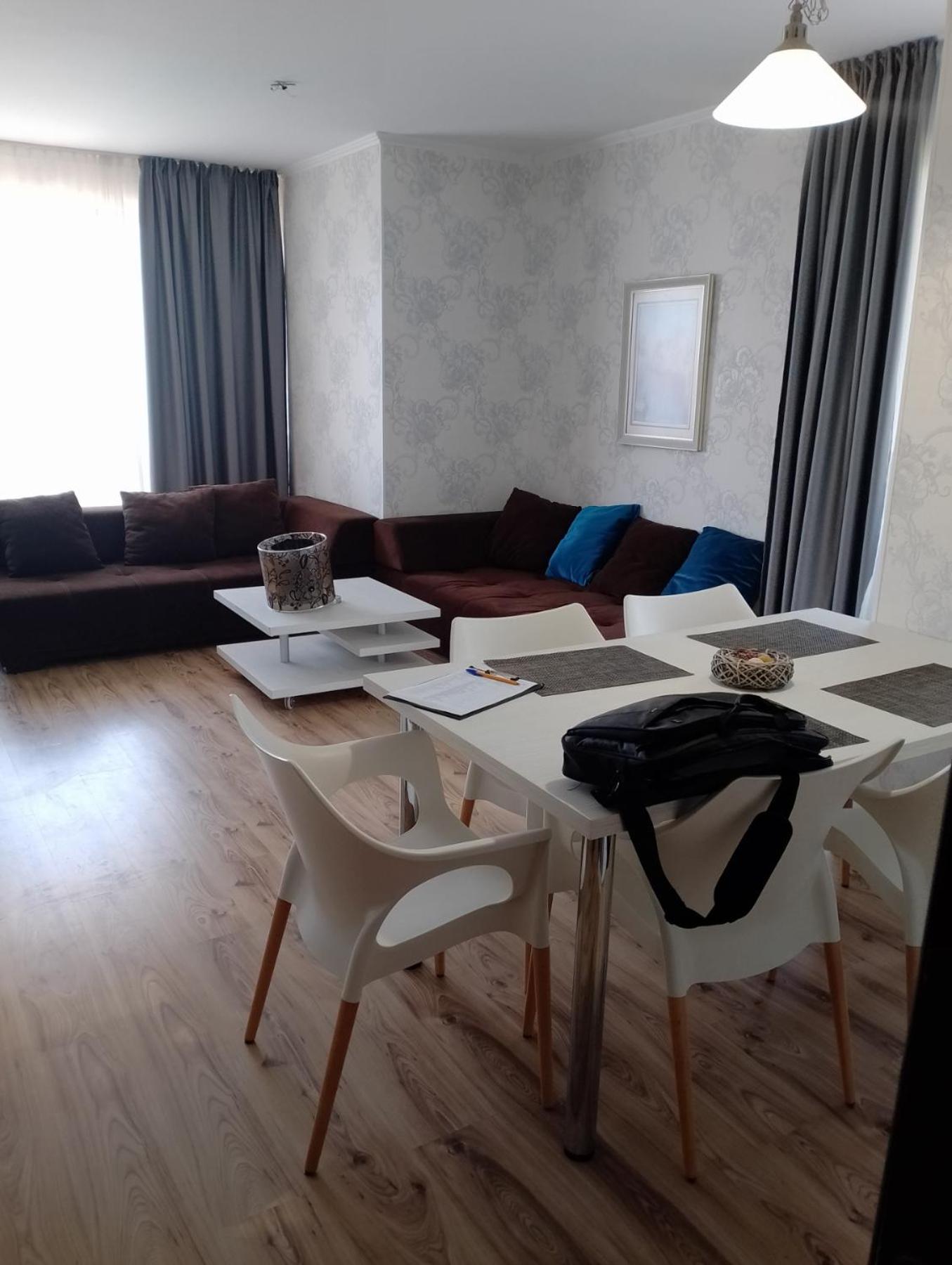 Macon Residence Apartments in Saint Vlas