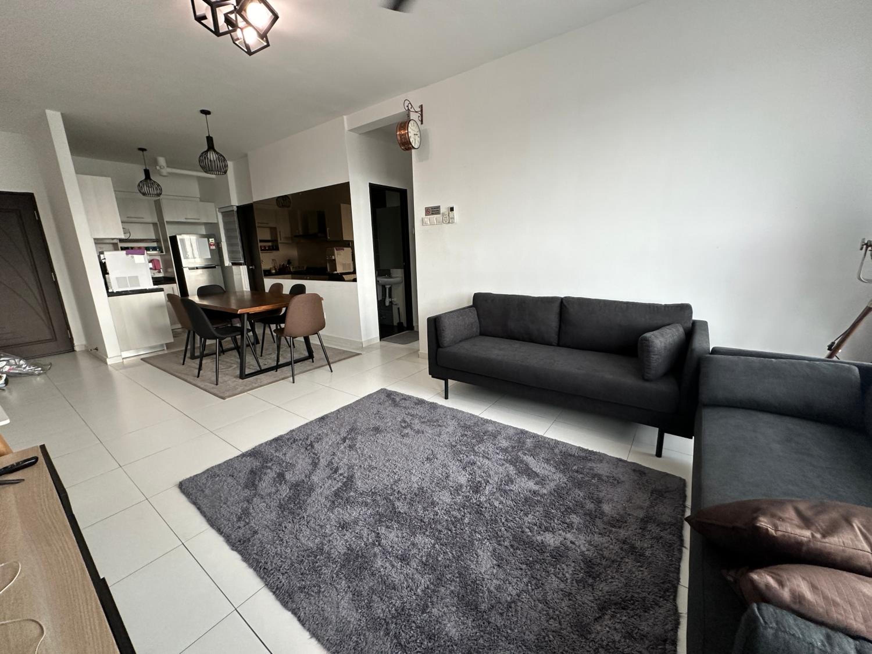 Kyra The Heights Residence Condo Ayer Keroh Melaka WiFi, Netflix & Pool photo 4